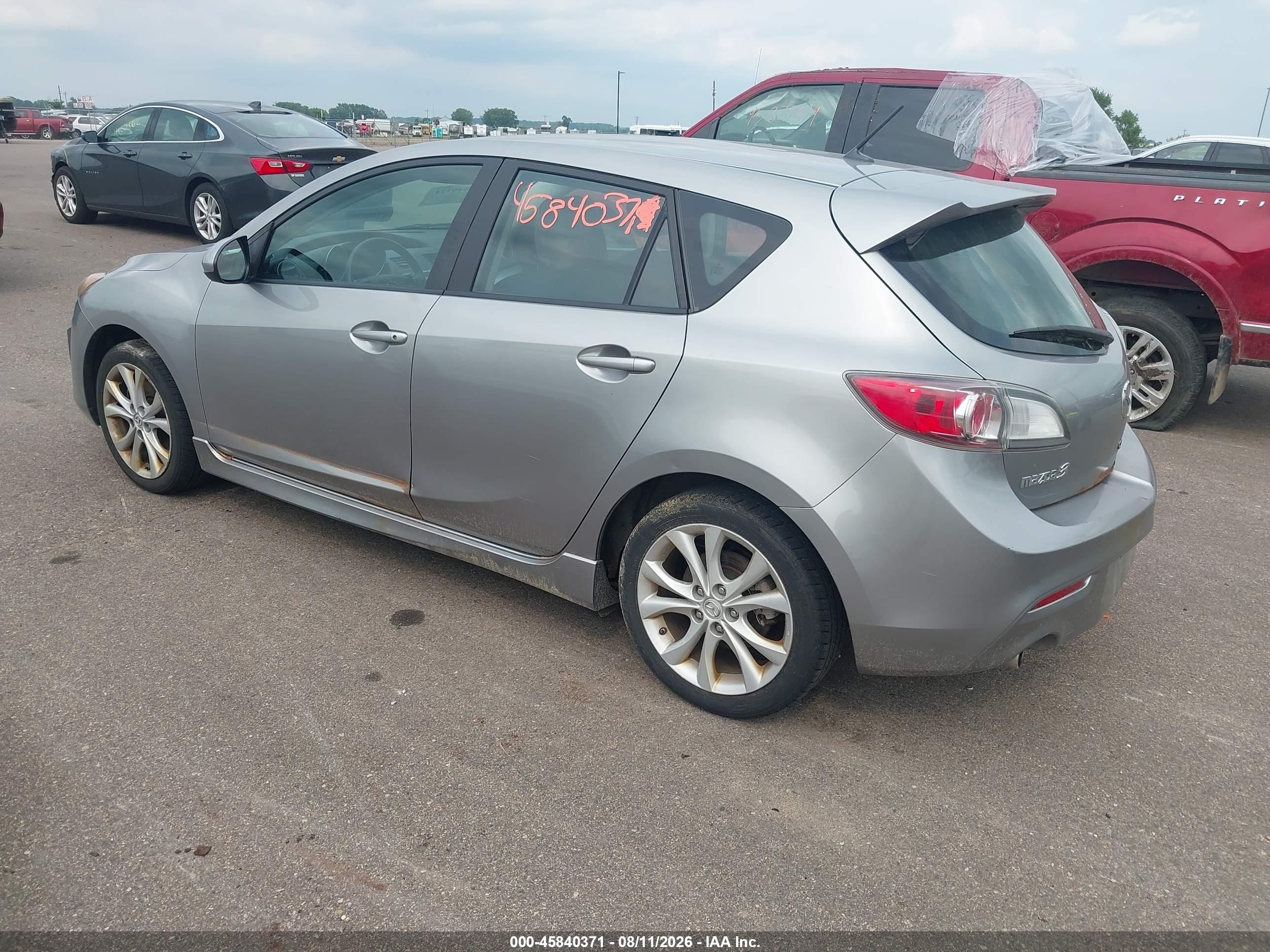 2011 Mazda Mazda3 S Sport Серебряный vin: JM1BL1K59B1436549