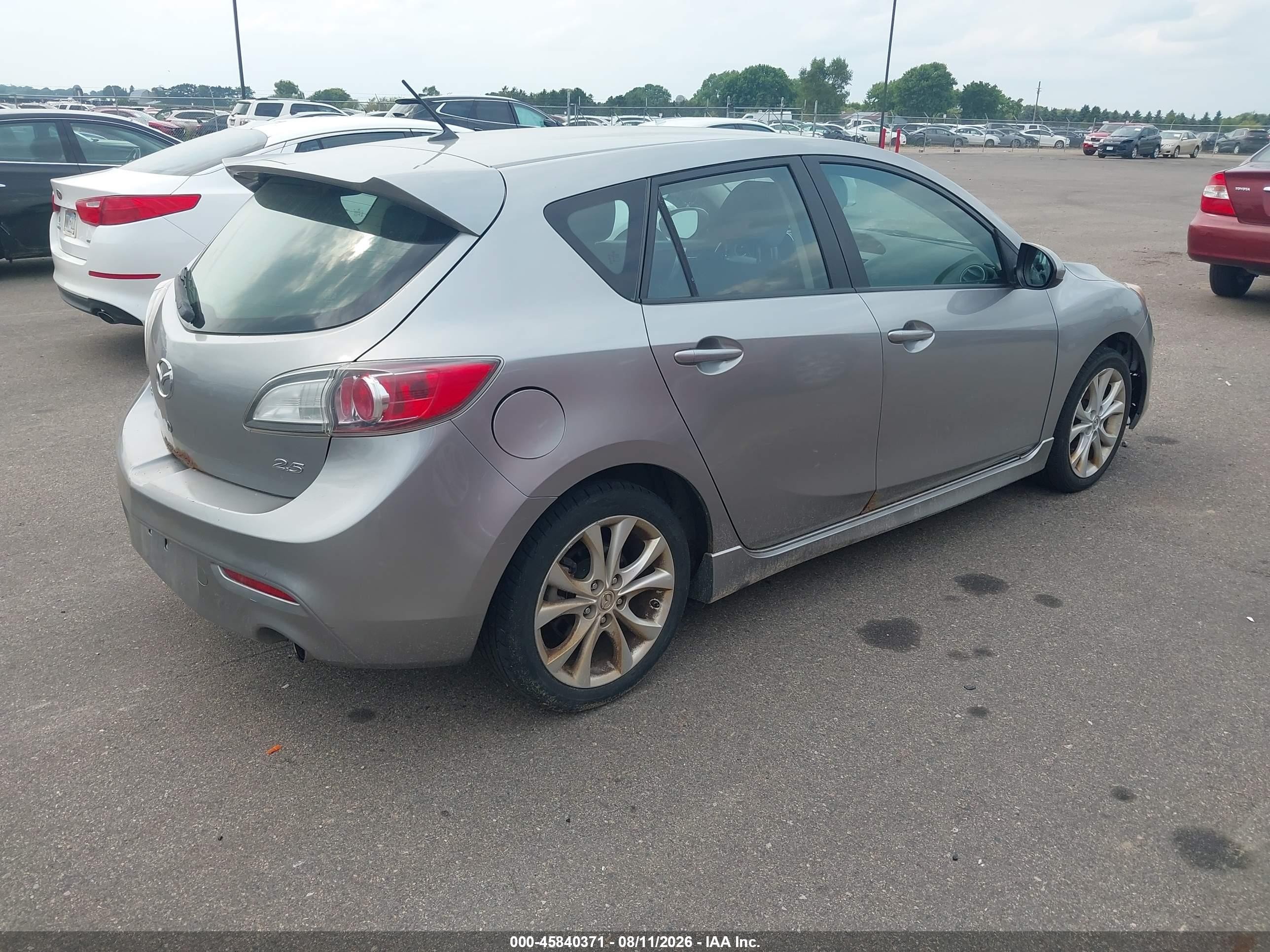 2011 Mazda Mazda3 S Sport Серебряный vin: JM1BL1K59B1436549