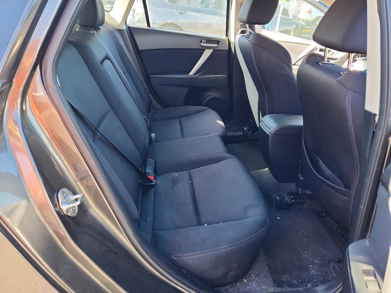 2011 Mazda 3 S Charcoal vin: JM1BL1K61B1395181