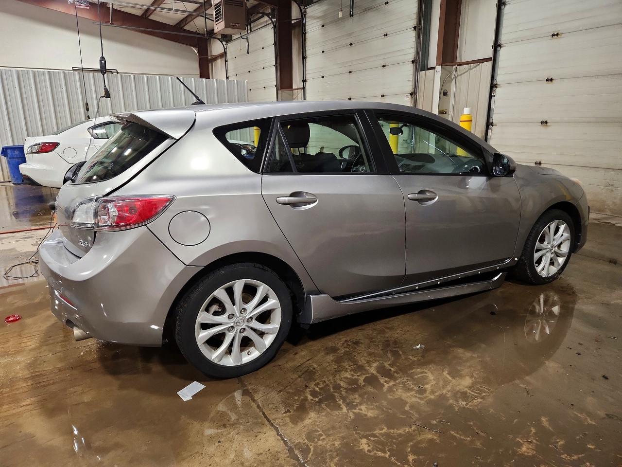 2011 Mazda 3 S Silver vin: JM1BL1K61B1453919