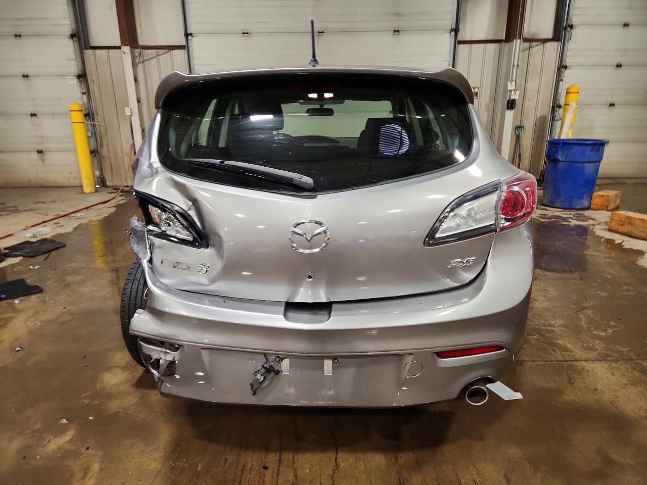 2011 Mazda 3 S Silver vin: JM1BL1K61B1453919