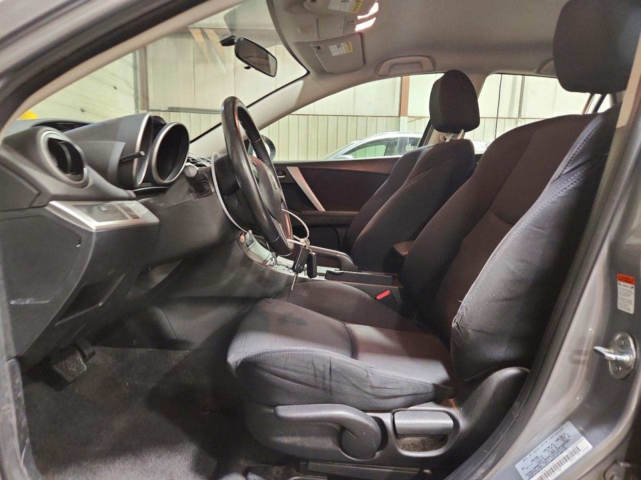 2011 Mazda 3 S Silver vin: JM1BL1K61B1453919