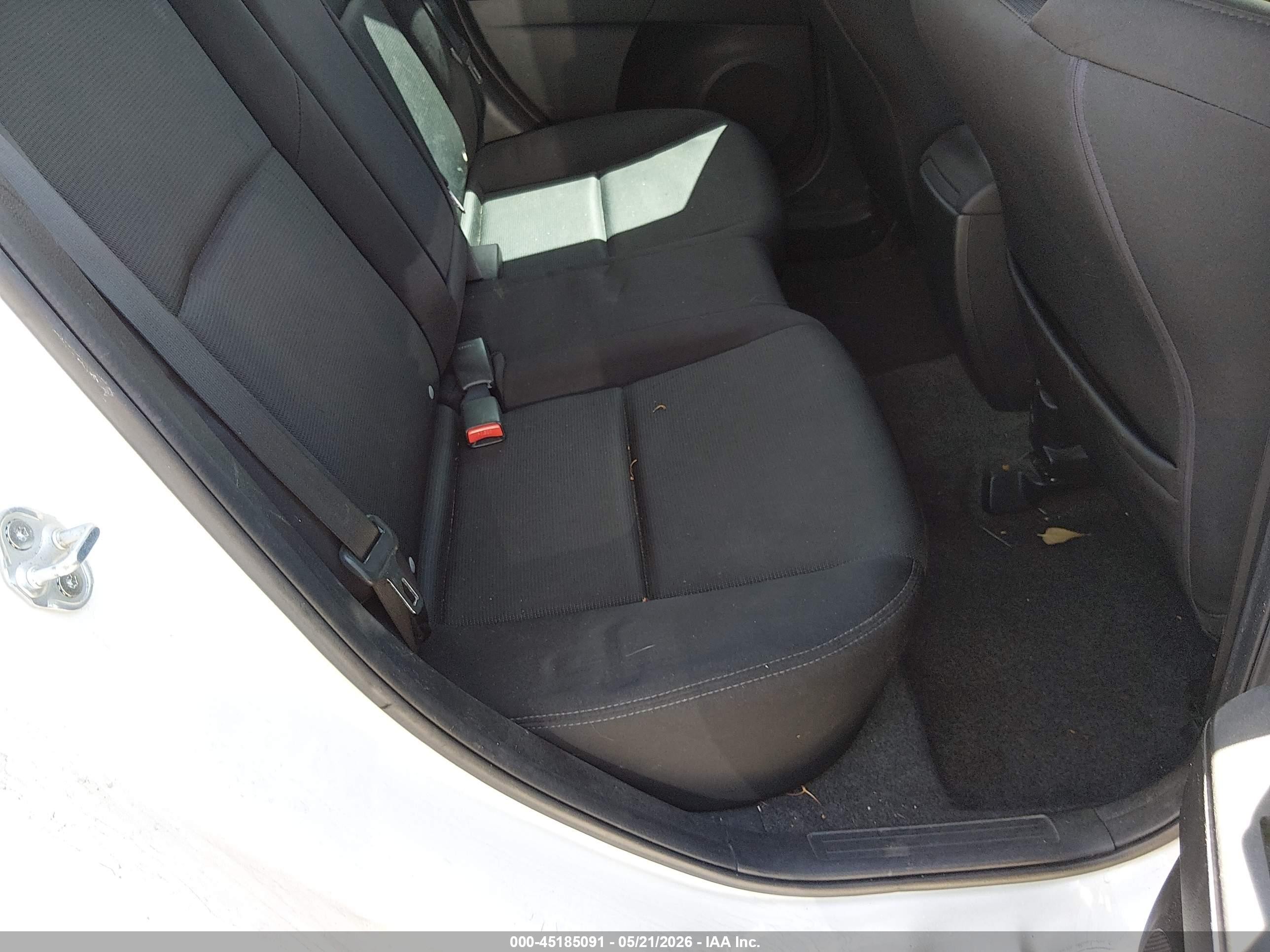 2011 Mazda Mazda3 S Sport White vin: JM1BL1K61B1454195