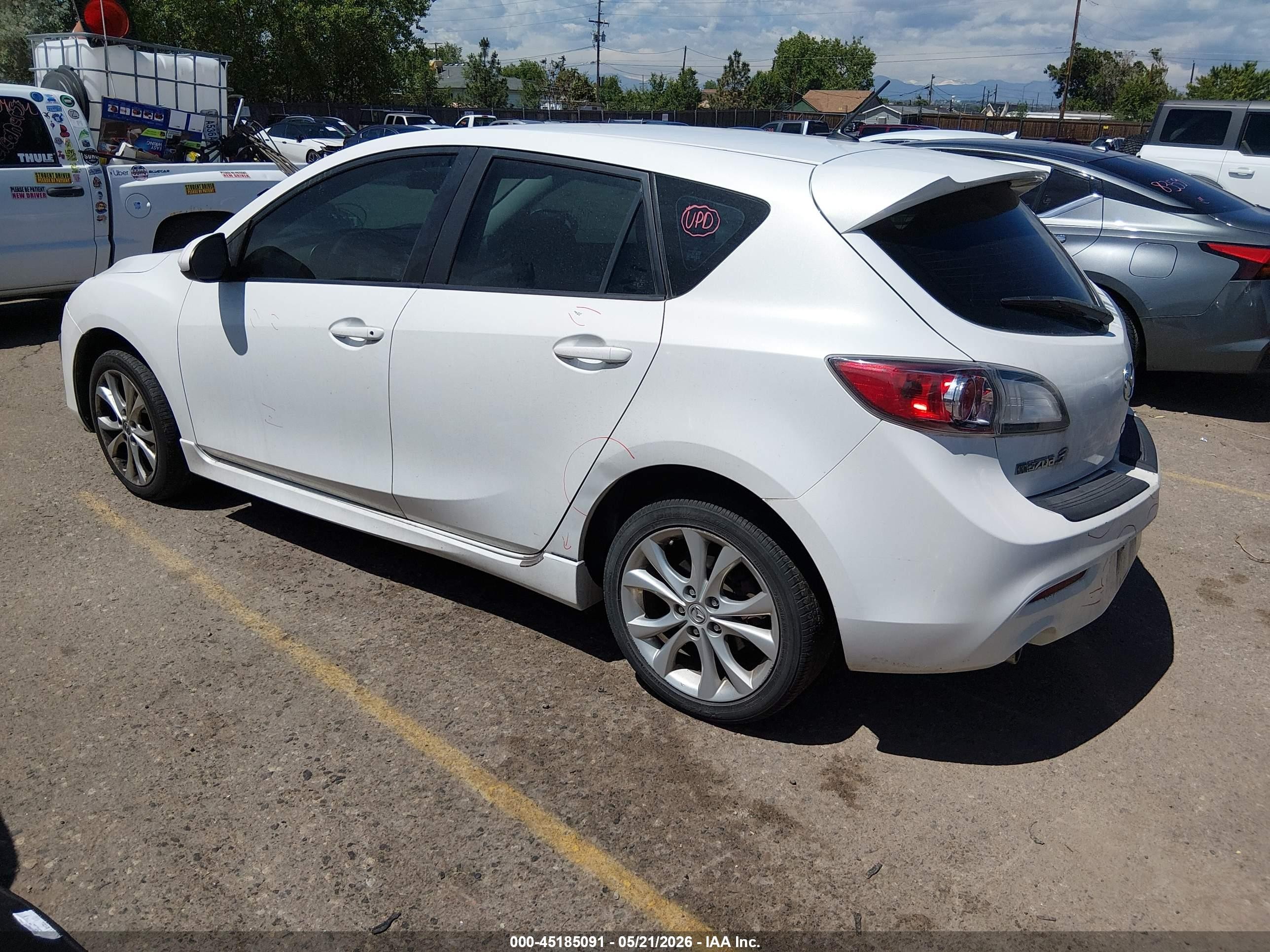 2011 Mazda Mazda3 S Sport White vin: JM1BL1K61B1454195