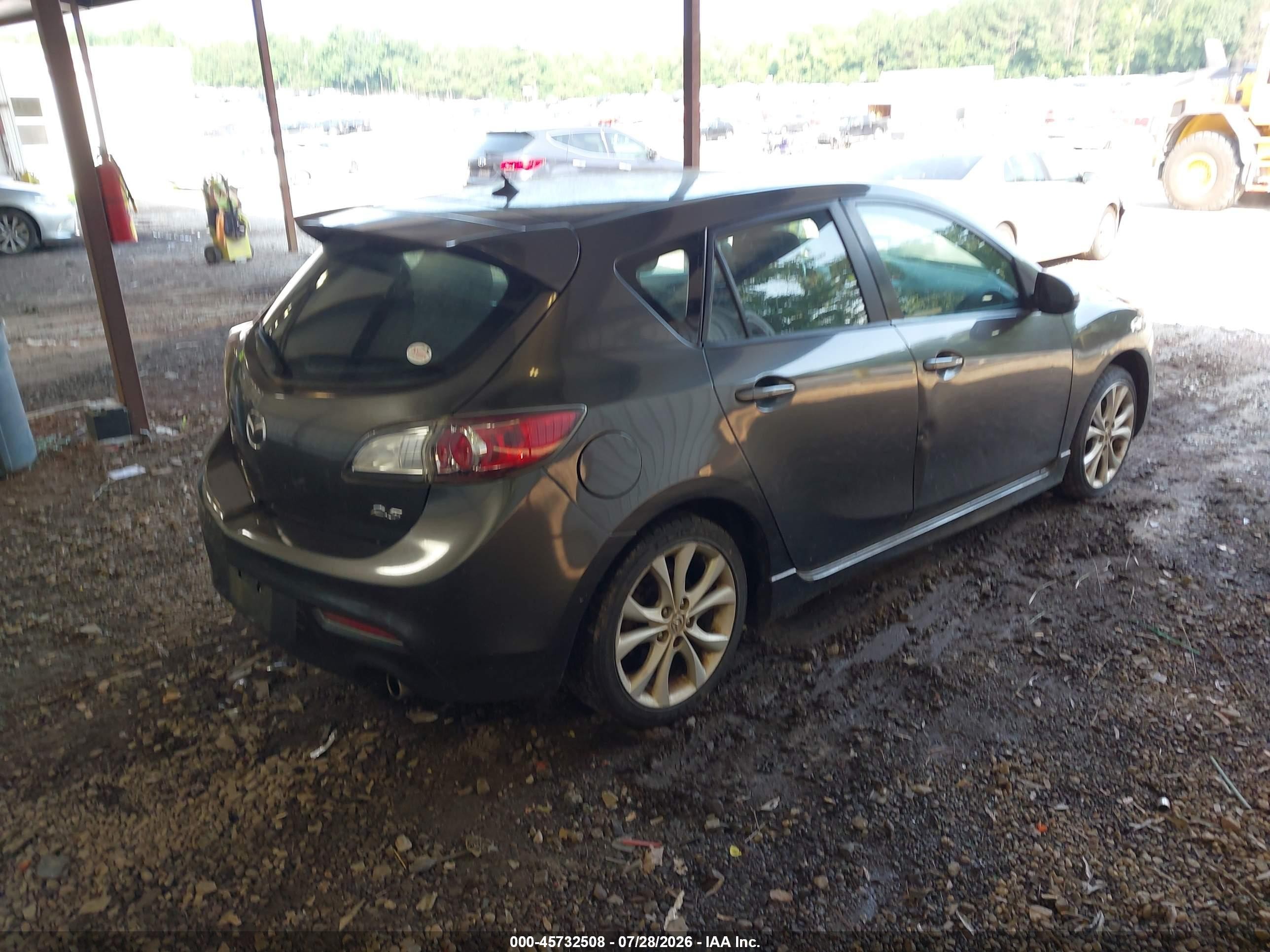 2011 Mazda Mazda3   Gray vin: JM1BL1K63B1901724