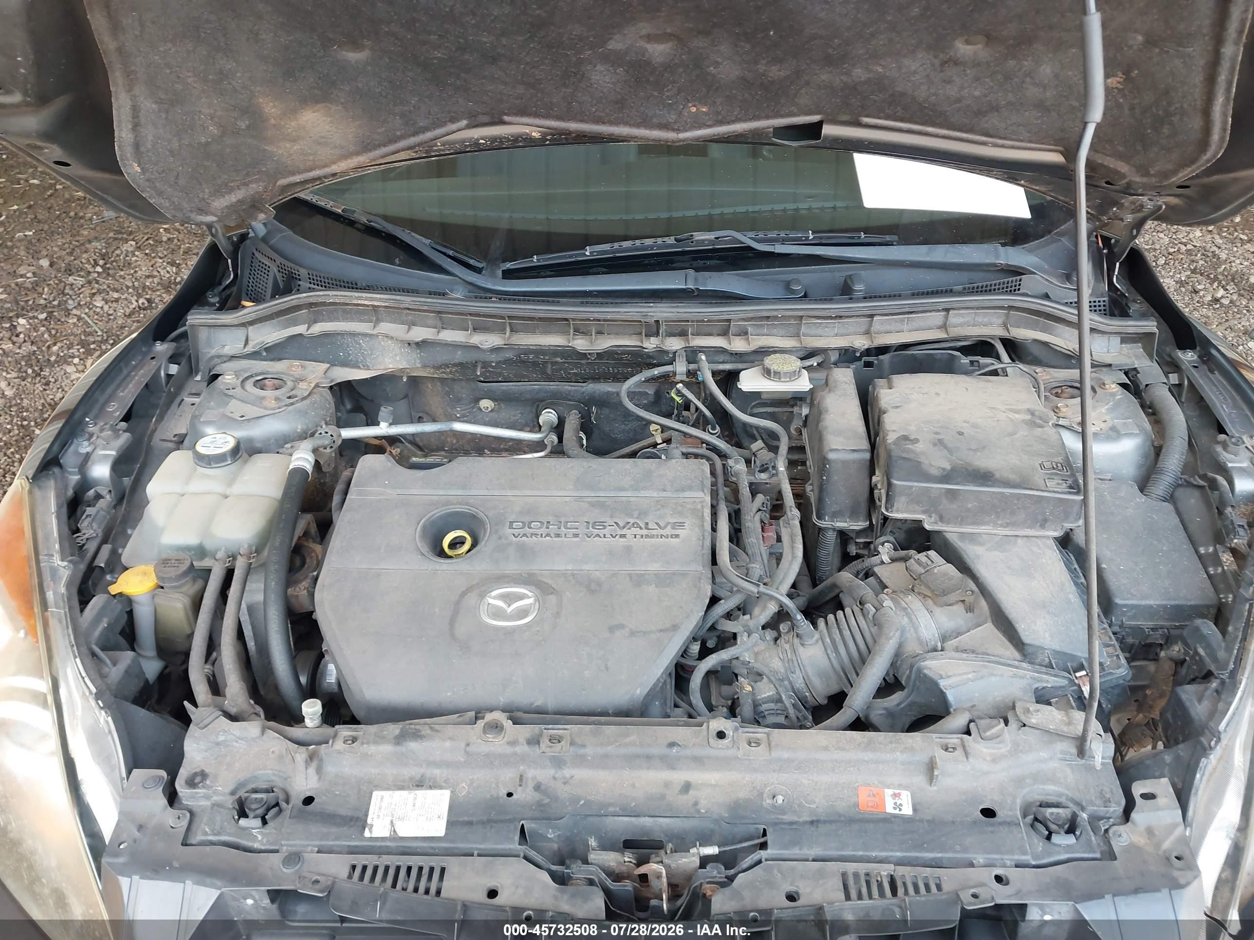 2011 Mazda Mazda3   Gray vin: JM1BL1K63B1901724