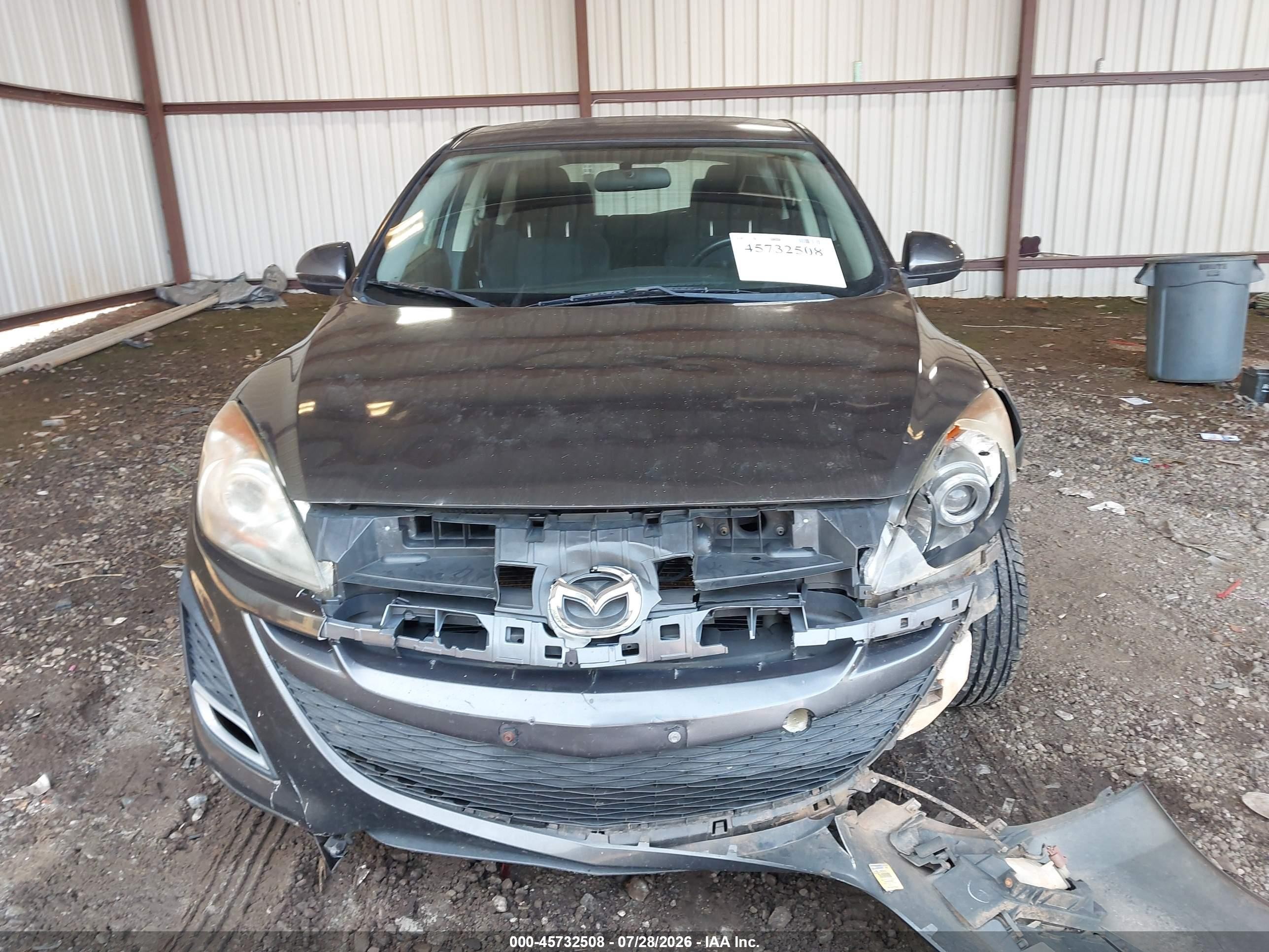 2011 Mazda Mazda3   Gray vin: JM1BL1K63B1901724