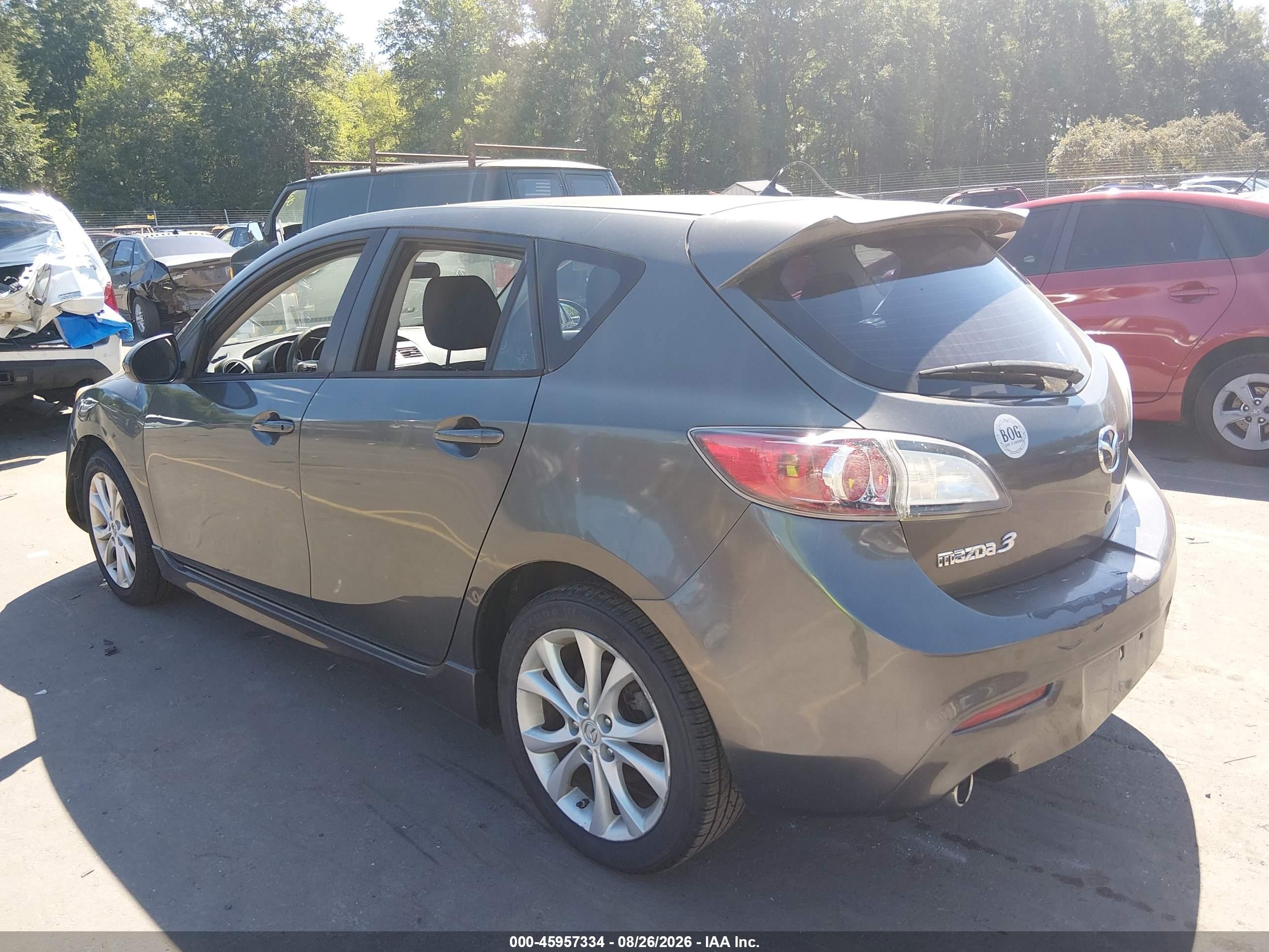 2011 Mazda Mazda3 S Sport Gray vin: JM1BL1K65B1406599