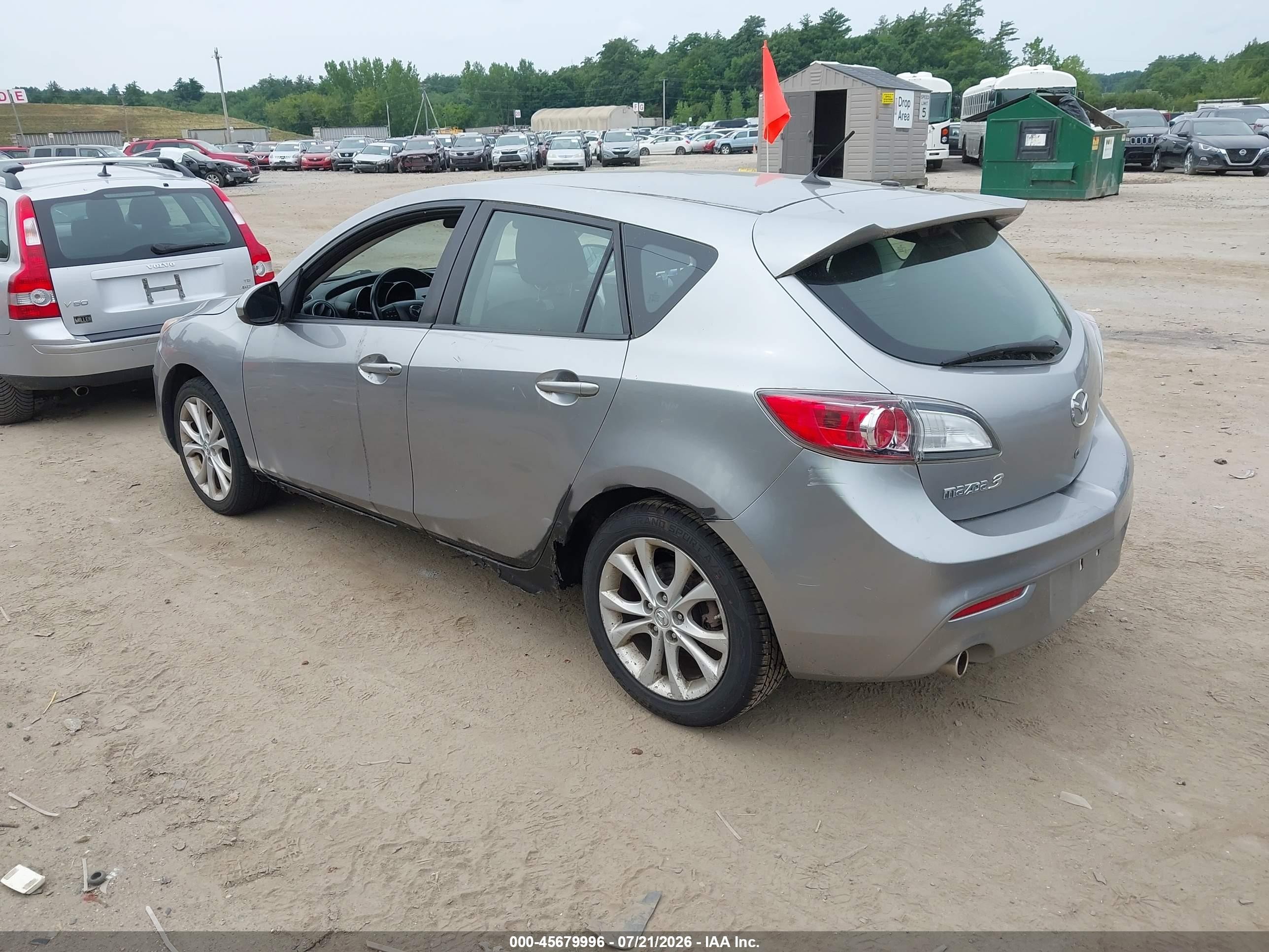 2011 Mazda Mazda3 S Sport Silver vin: JM1BL1K66B1463524