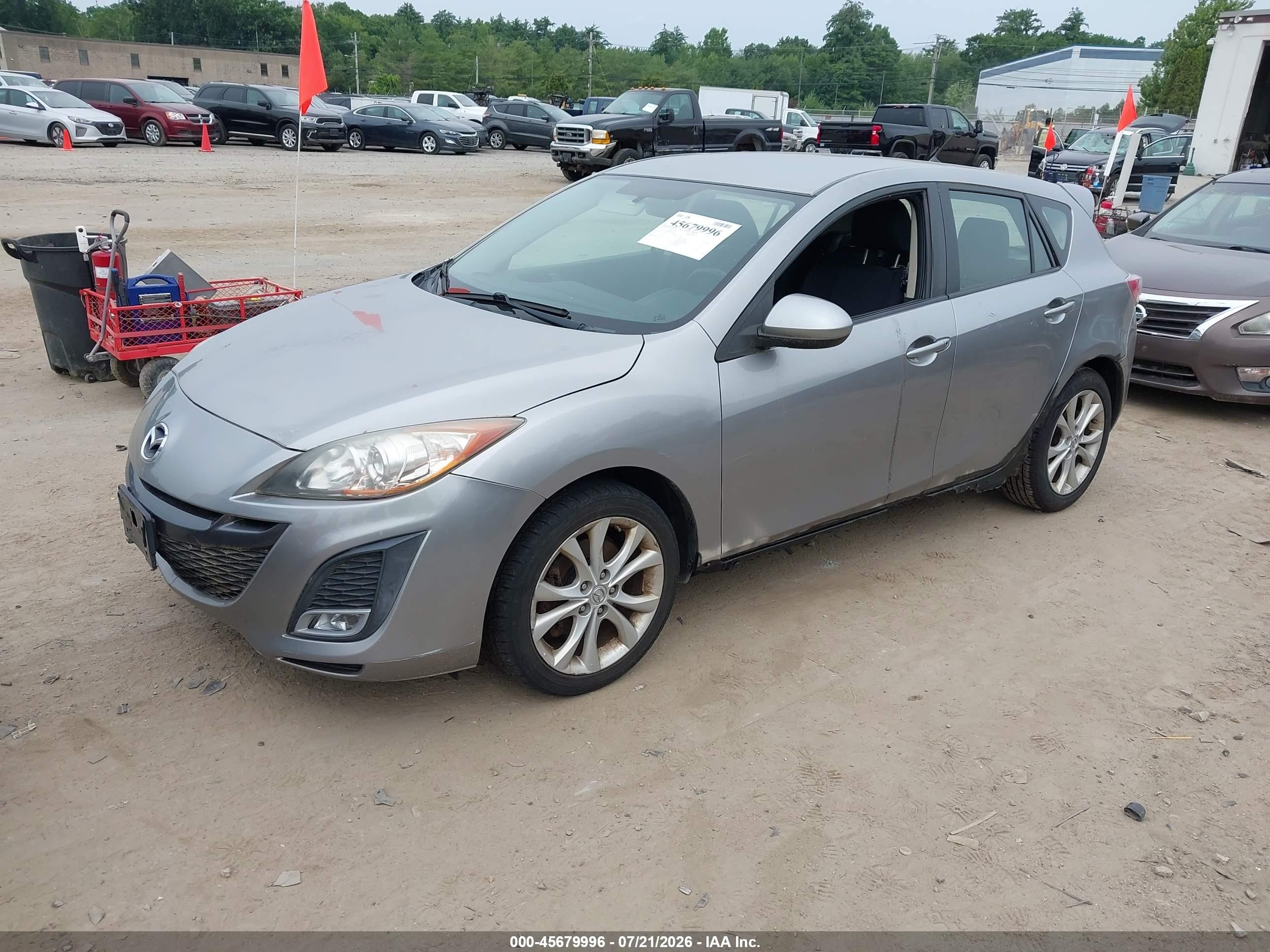 2011 Mazda Mazda3 S Sport Silver vin: JM1BL1K66B1463524