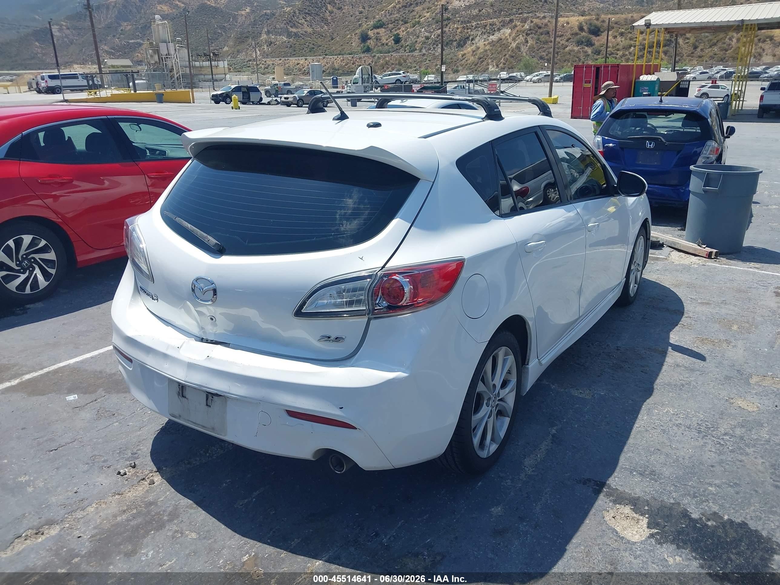 2011 Mazda Mazda3 S Sport White vin: JM1BL1K68B1418004