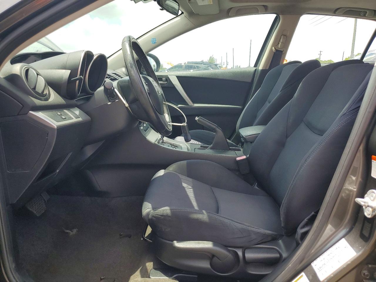 2011 Mazda 3 S Серый vin: JM1BL1K69B1385661