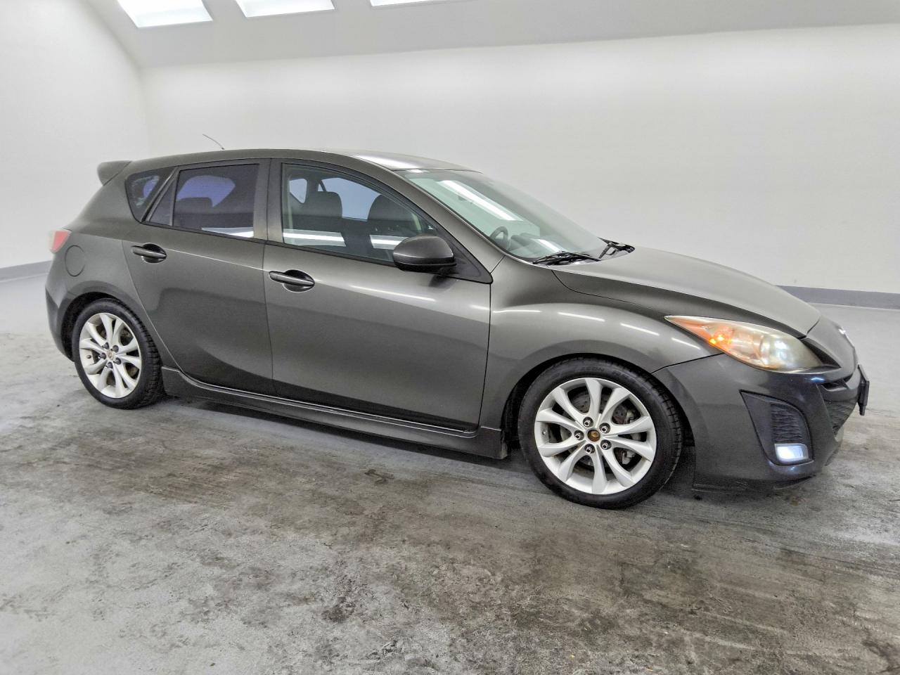2011 Mazda 3 S Charcoal vin: JM1BL1K69B1451268