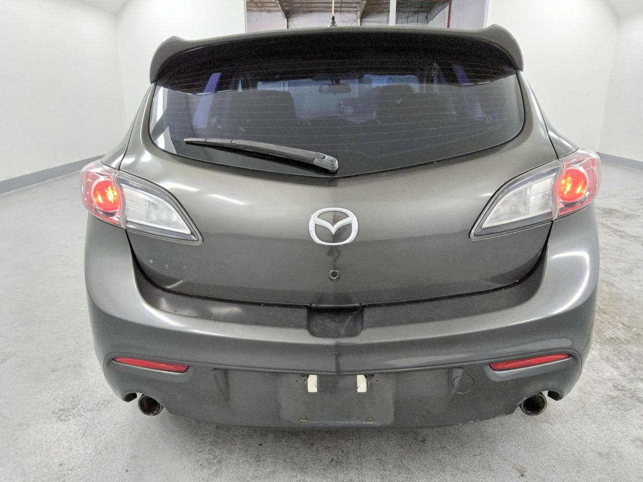 2011 Mazda 3 S Charcoal vin: JM1BL1K69B1451268