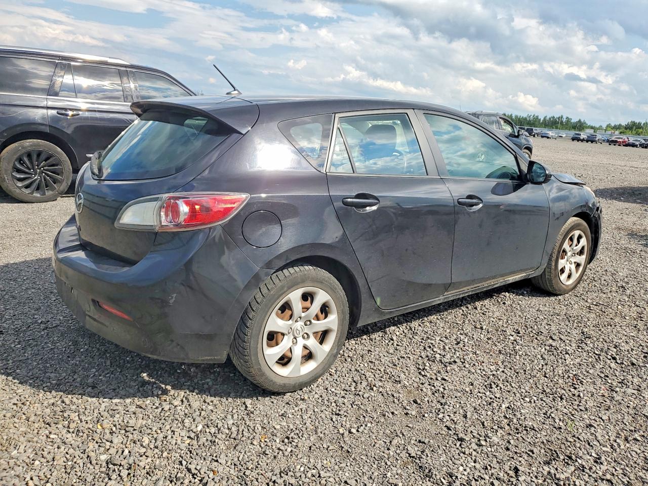2013 Mazda 3 Hatchback Черный vin: JM1BL1KF1D1729342