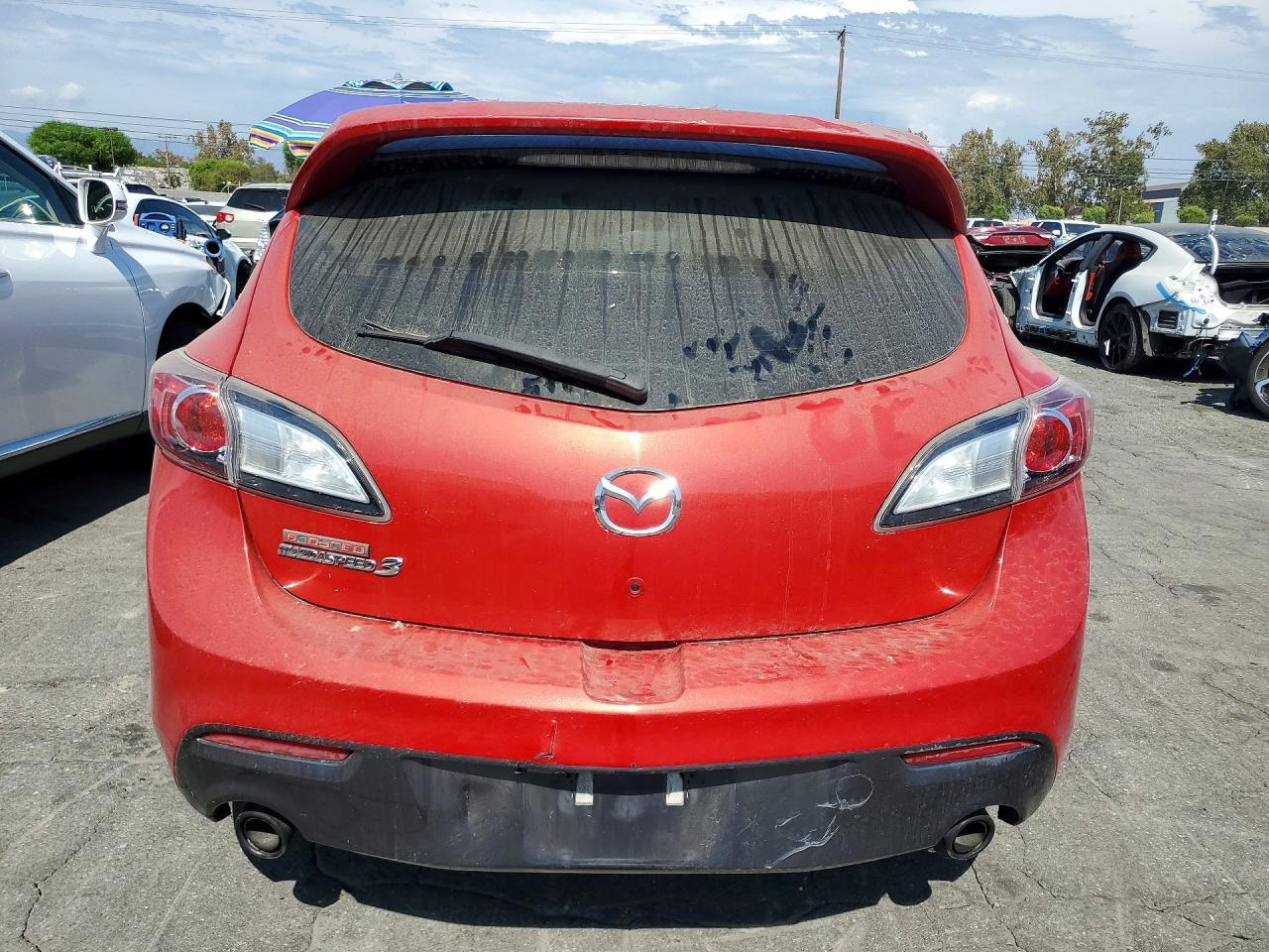 2013 Mazda Mazda3 Hatchback Red vin: JM1BL1L33D1731615