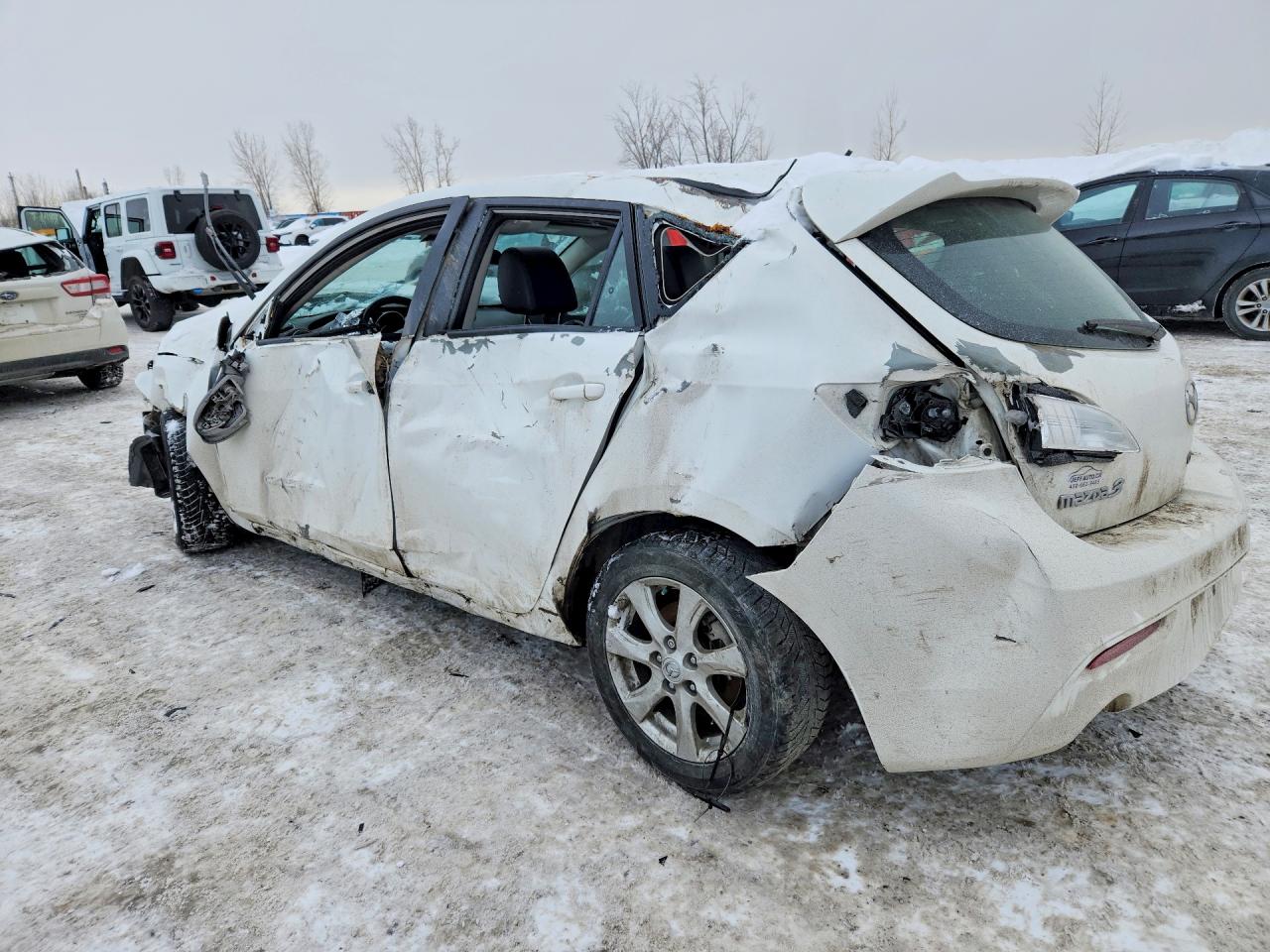 2011 Mazda 3 S White vin: JM1BL1L53B1468430