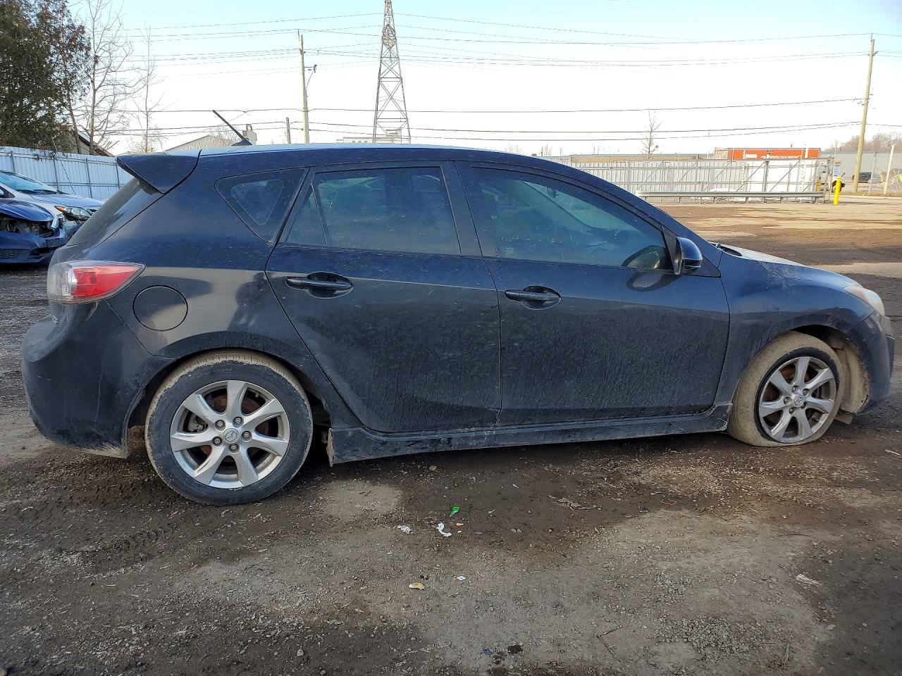 2011 Mazda 3 S Black vin: JM1BL1L57B1393134
