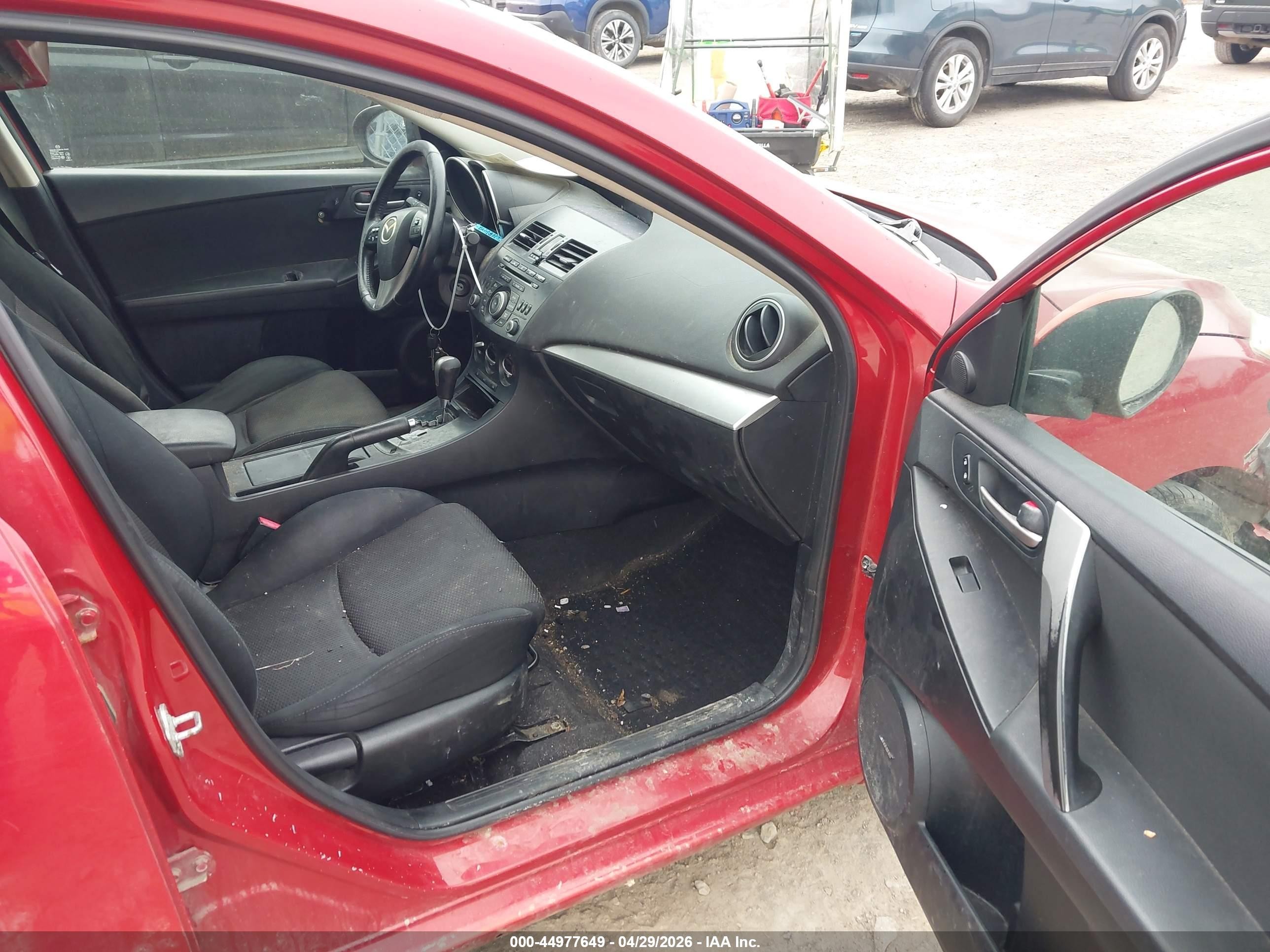 2012 Mazda Mazda3 S Touring Red vin: JM1BL1L60C1508229