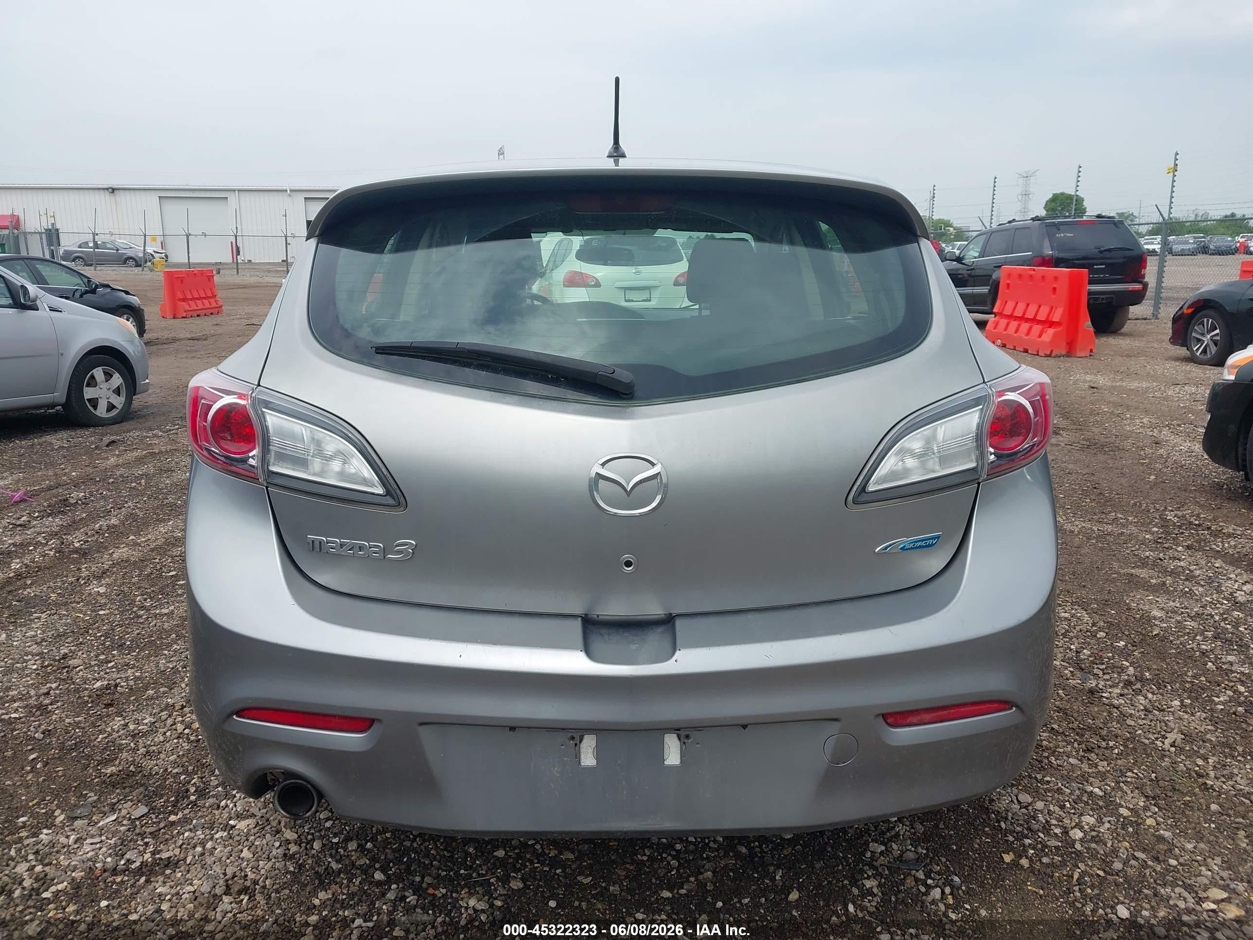 2012 Mazda Mazda3 I Touring Gray vin: JM1BL1L70C1571873