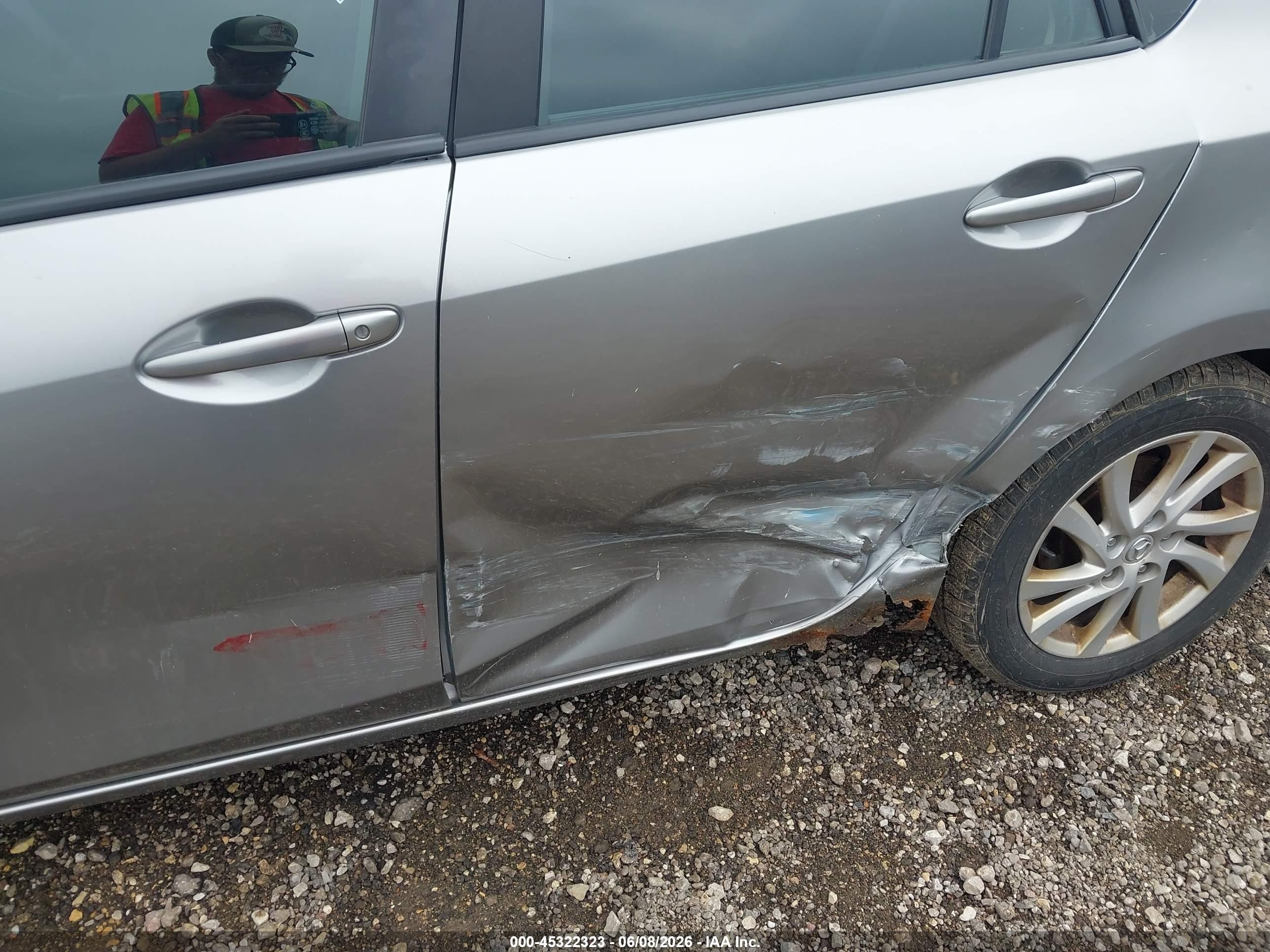 2012 Mazda Mazda3 I Touring Gray vin: JM1BL1L70C1571873