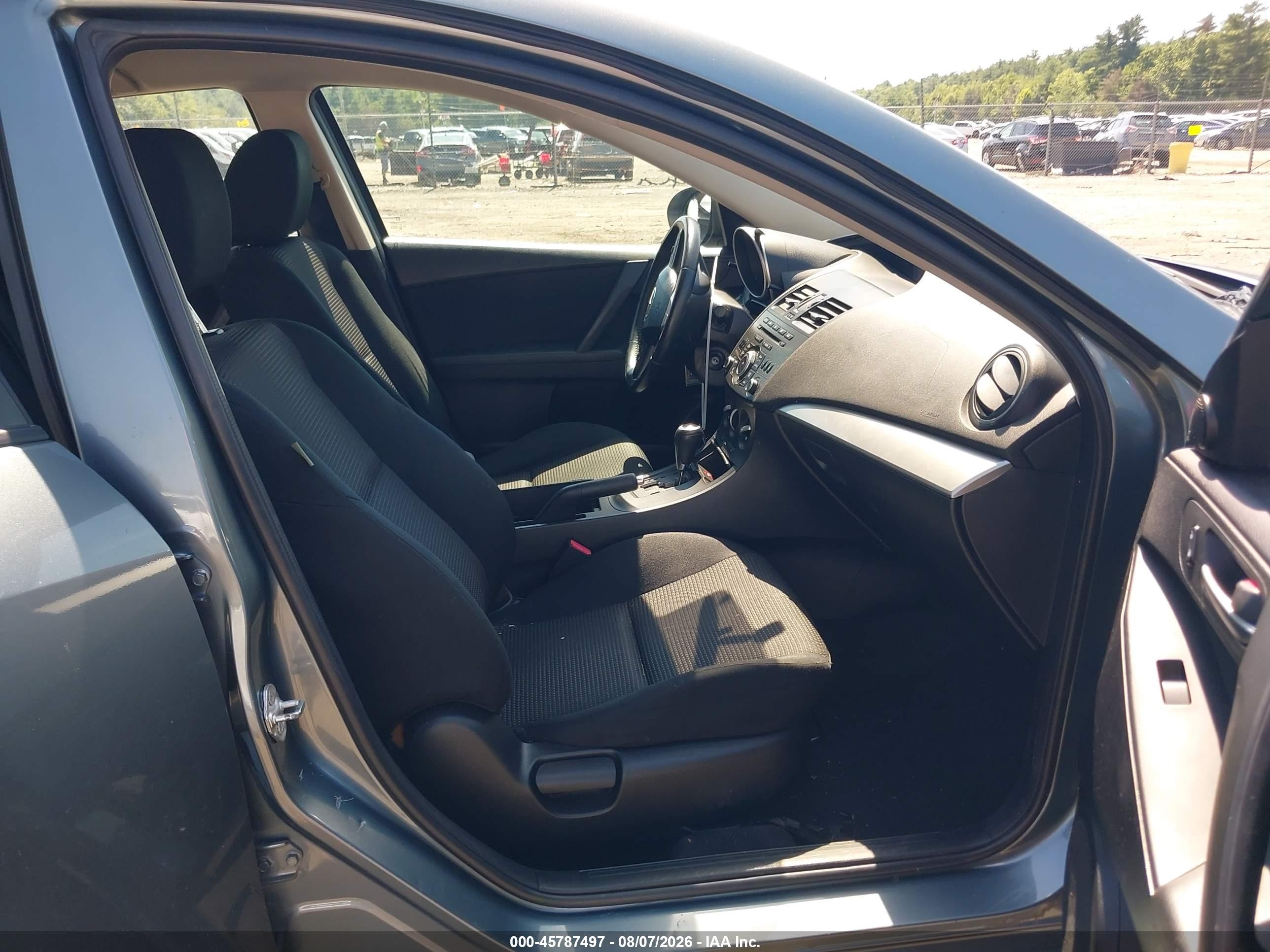 2012 Mazda Mazda3 I Touring Бирюзовый vin: JM1BL1L70C1597972
