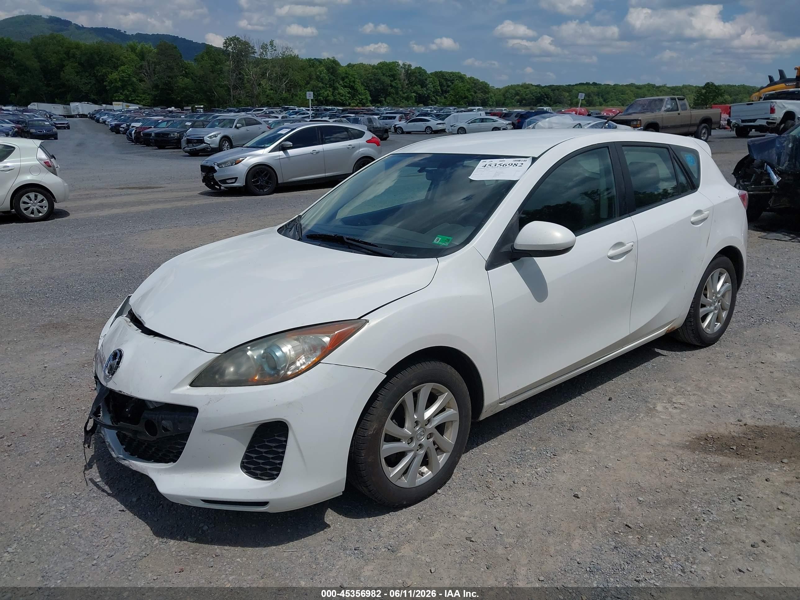 2012 Mazda Mazda3   White vin: JM1BL1L70C1666210