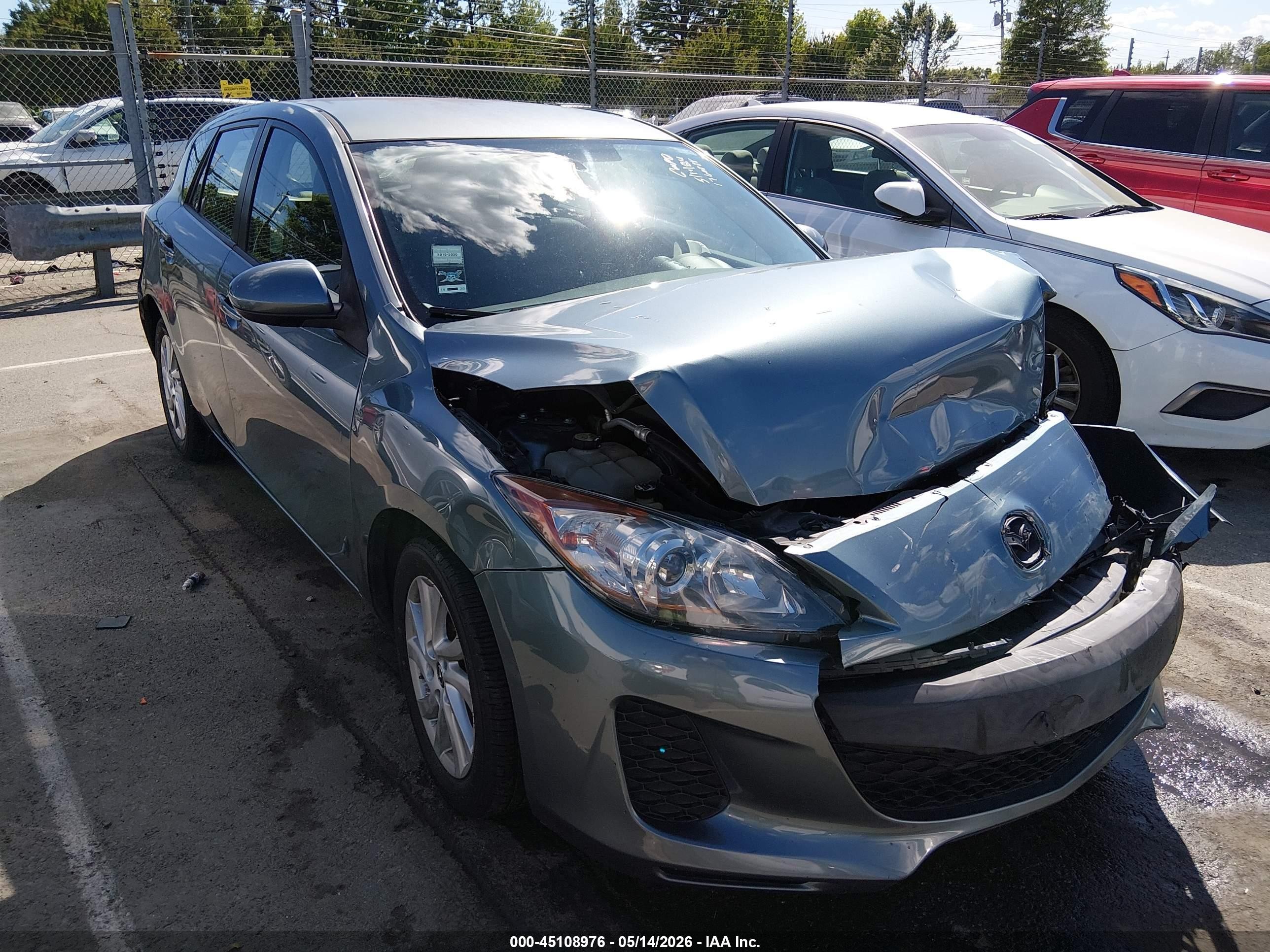 2013 Mazda Mazda3 I Touring Pewter vin: JM1BL1L70D1766888