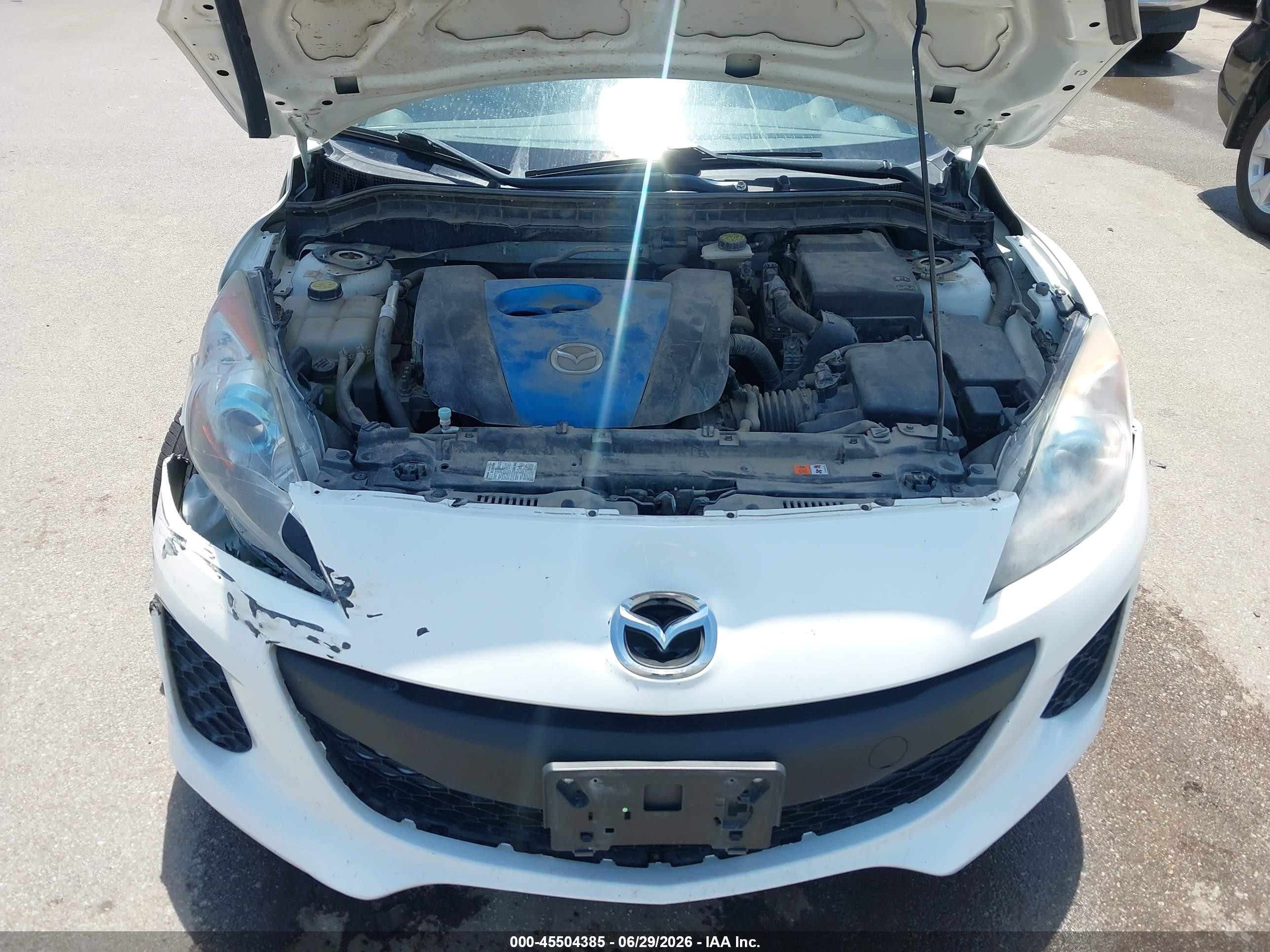 2012 Mazda Mazda3 I Touring White vin: JM1BL1L71C1611605