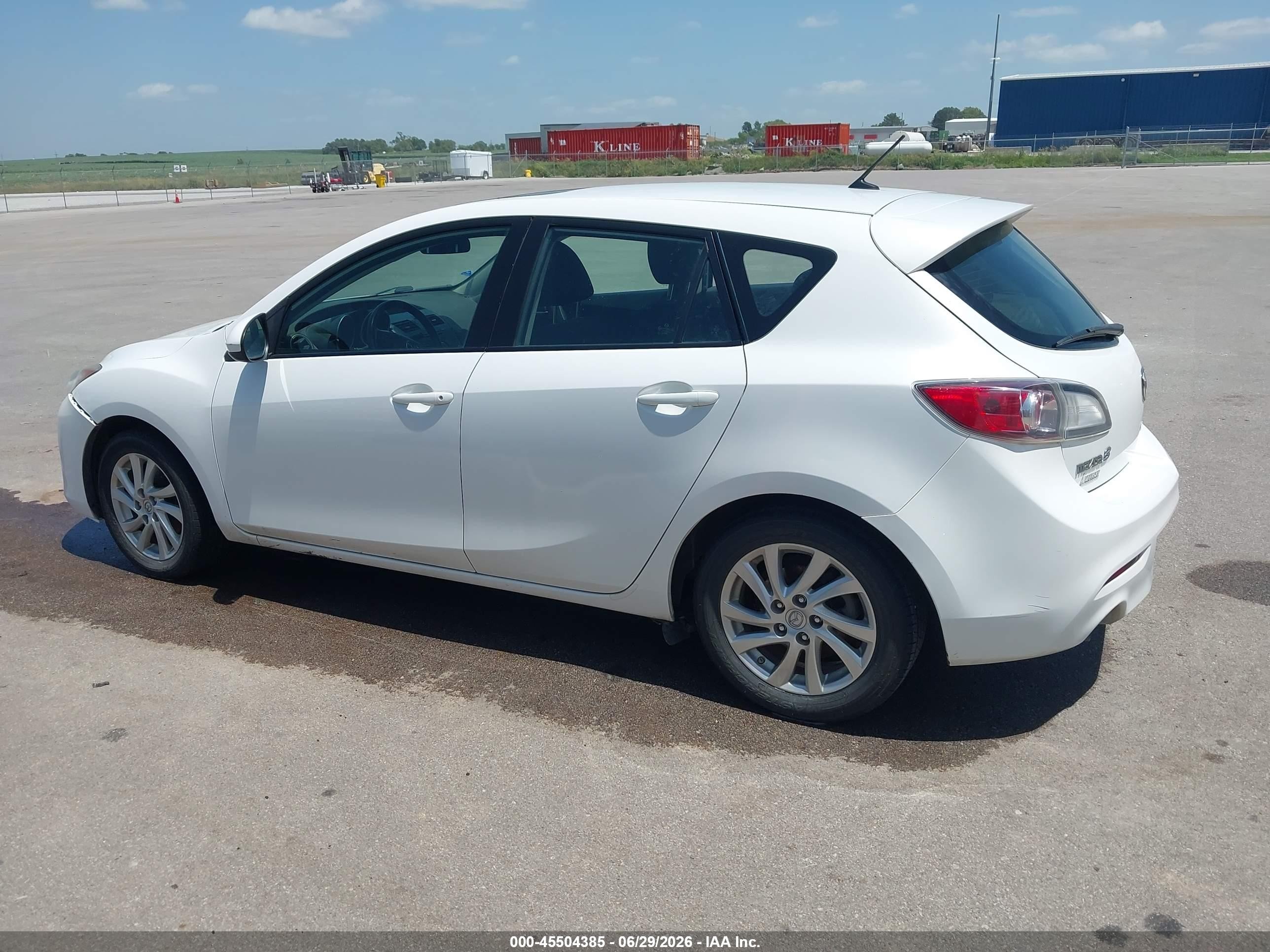 2012 Mazda Mazda3 I Touring White vin: JM1BL1L71C1611605