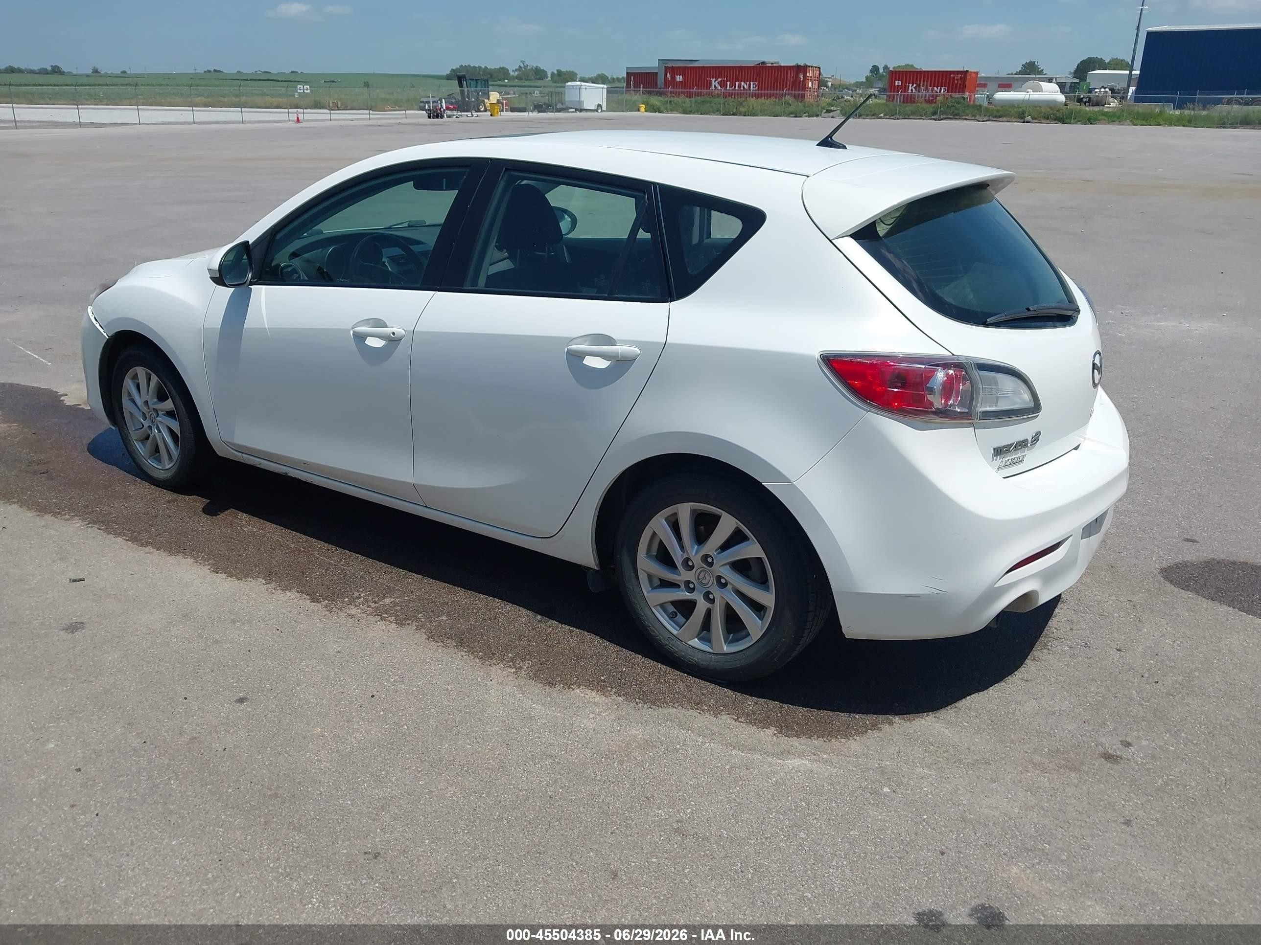 2012 Mazda Mazda3 I Touring White vin: JM1BL1L71C1611605