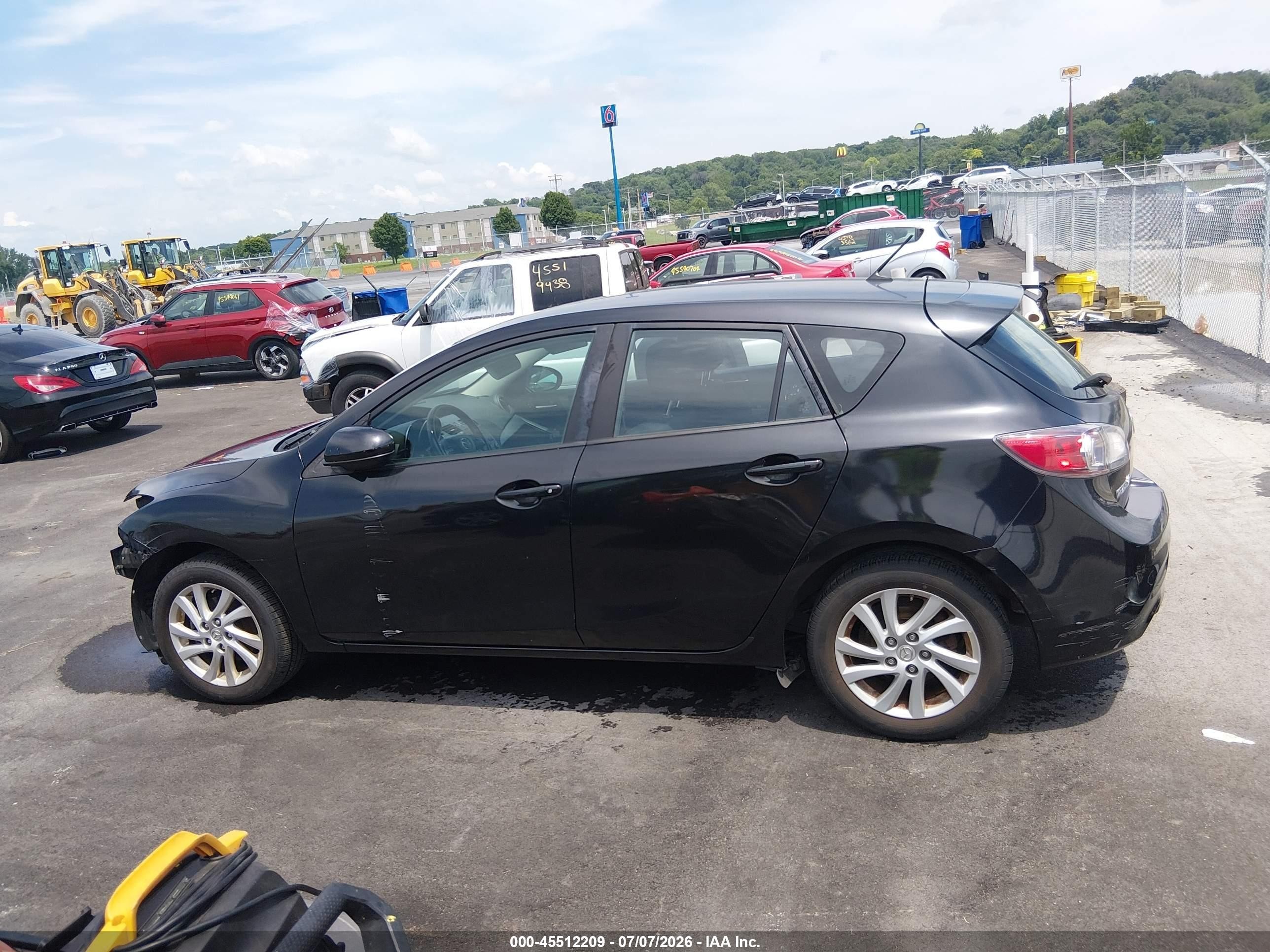 2012 Mazda Mazda3 I Touring Black vin: JM1BL1L72C1553505
