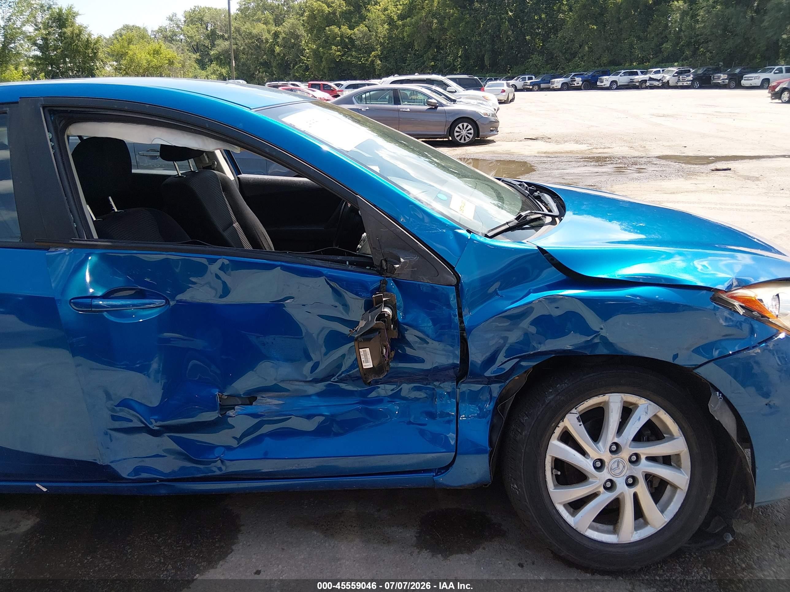 2012 Mazda Mazda3 I Touring Blue vin: JM1BL1L72C1661736