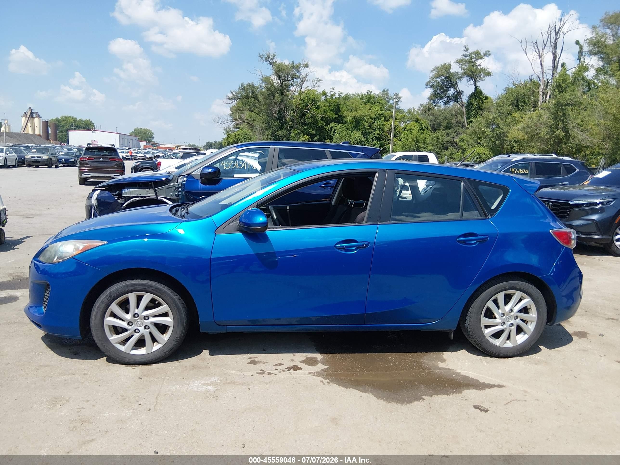 2012 Mazda Mazda3 I Touring Blue vin: JM1BL1L72C1661736