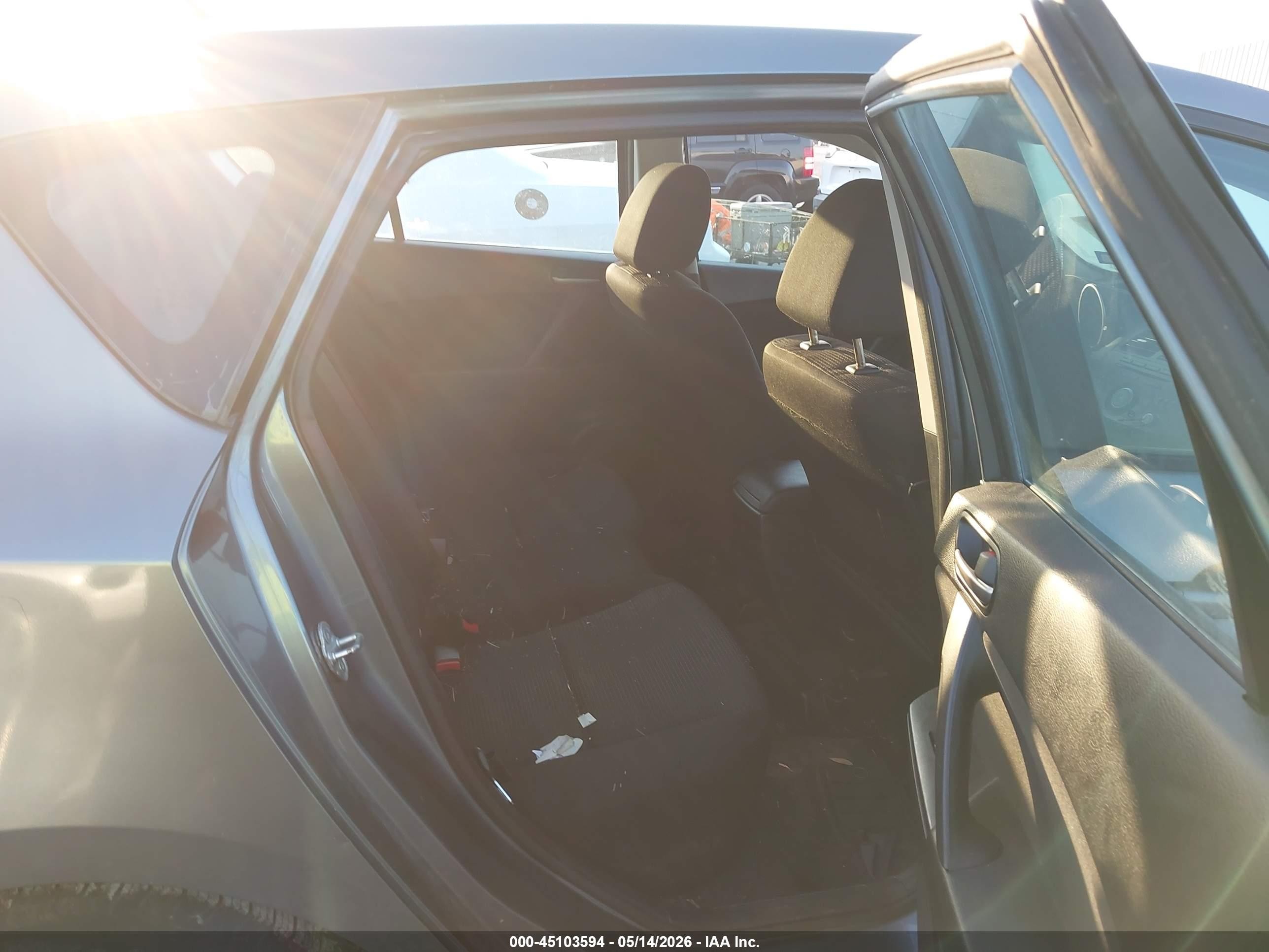 2012 Mazda Mazda3 I Touring Gray vin: JM1BL1L72C1664281