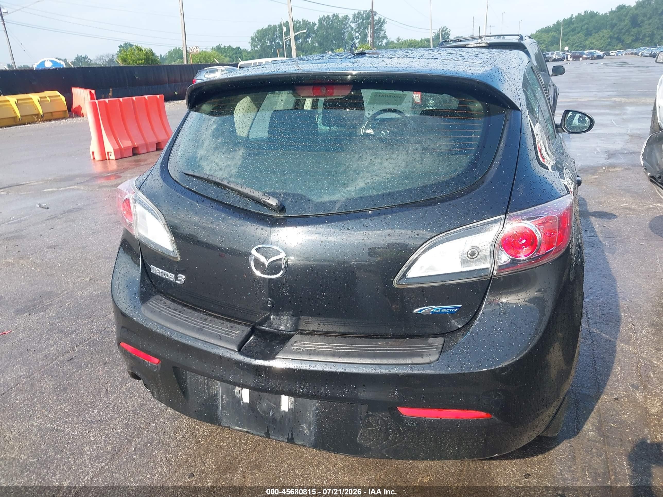 2013 Mazda Mazda3 I Touring Black vin: JM1BL1L72D1791114