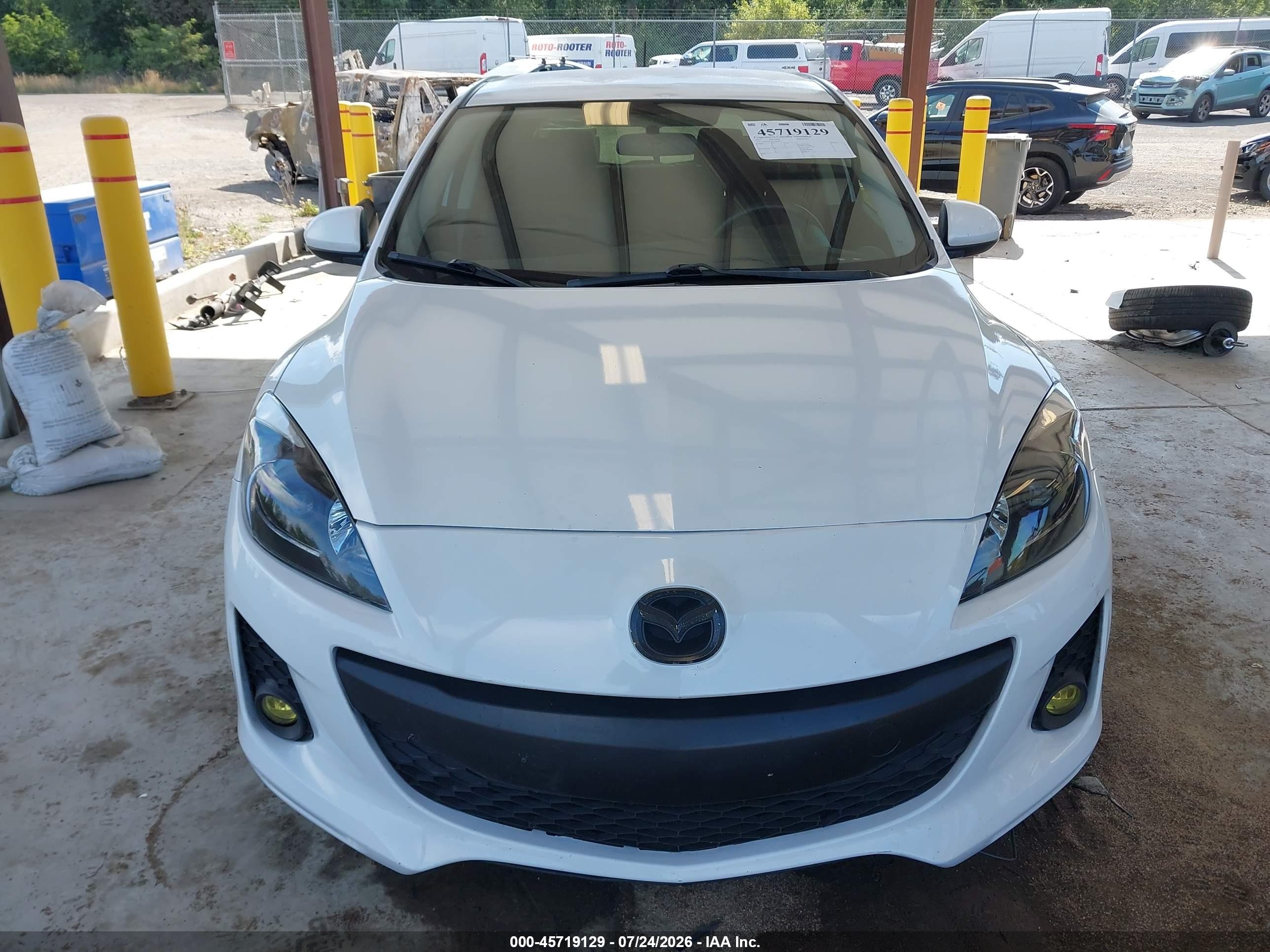2012 Mazda Mazda3 I Touring White vin: JM1BL1L73C1694874