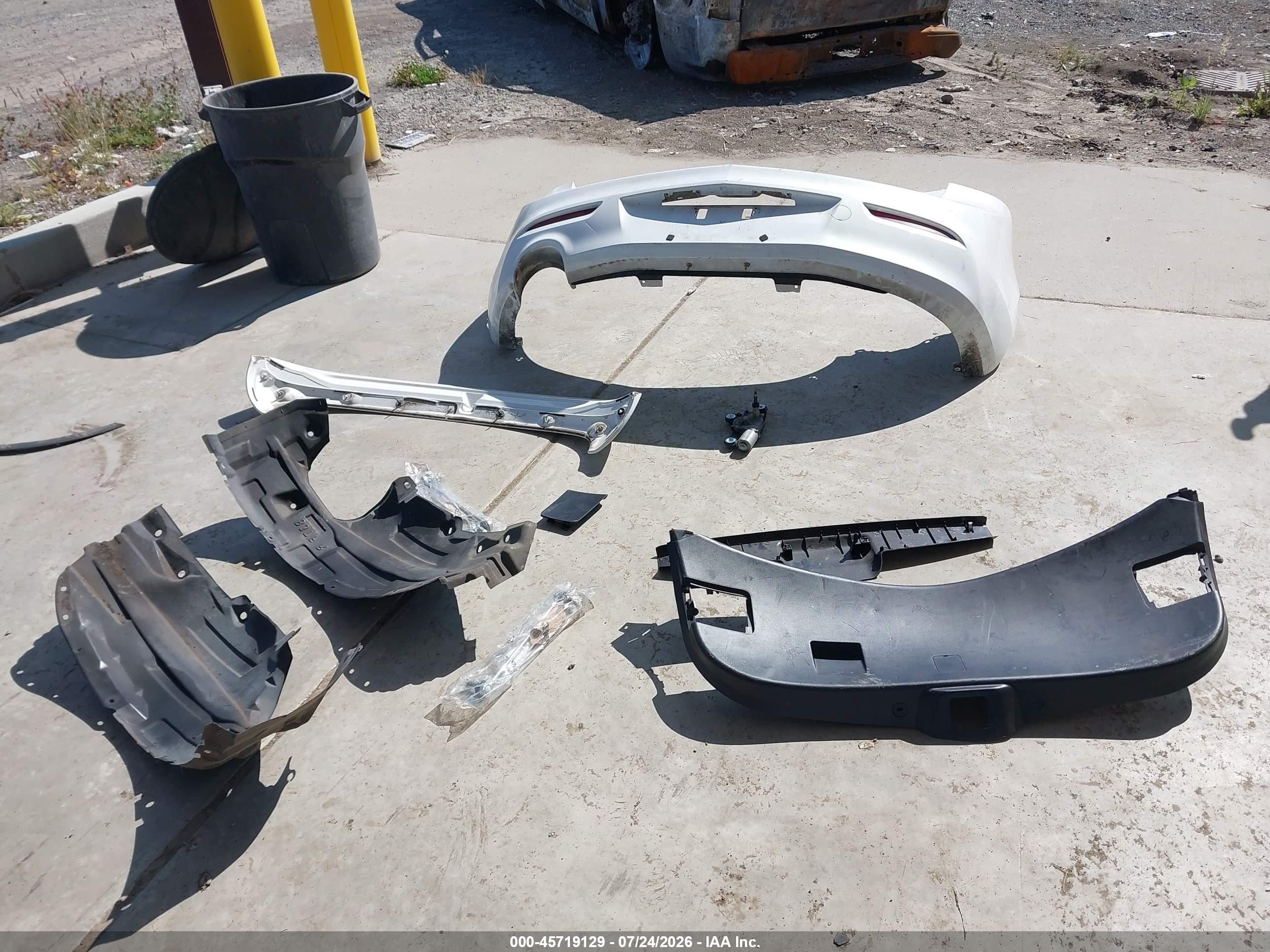 2012 Mazda Mazda3 I Touring White vin: JM1BL1L73C1694874