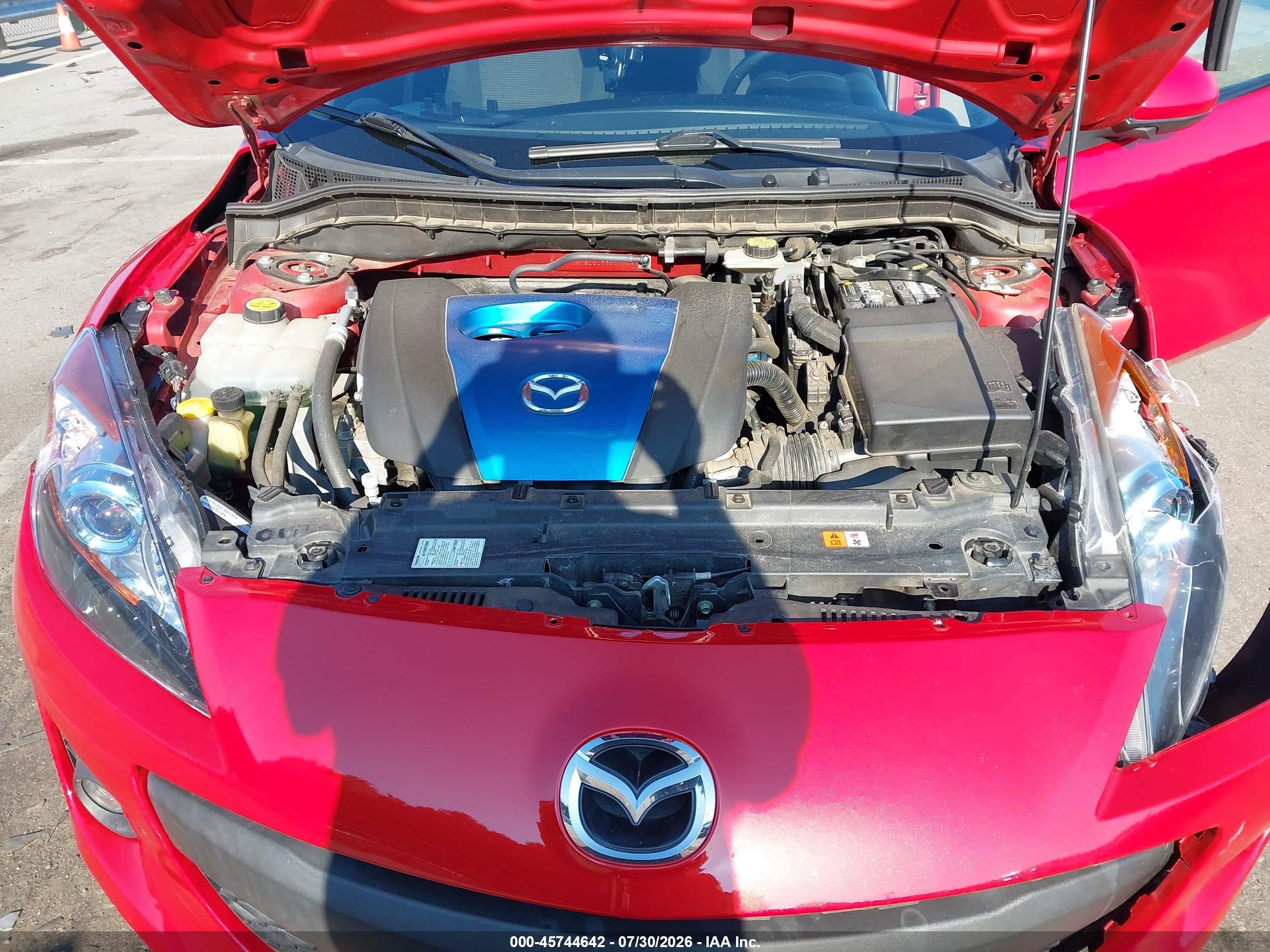 2013 Mazda Mazda3 I Touring Red vin: JM1BL1L73D1776430