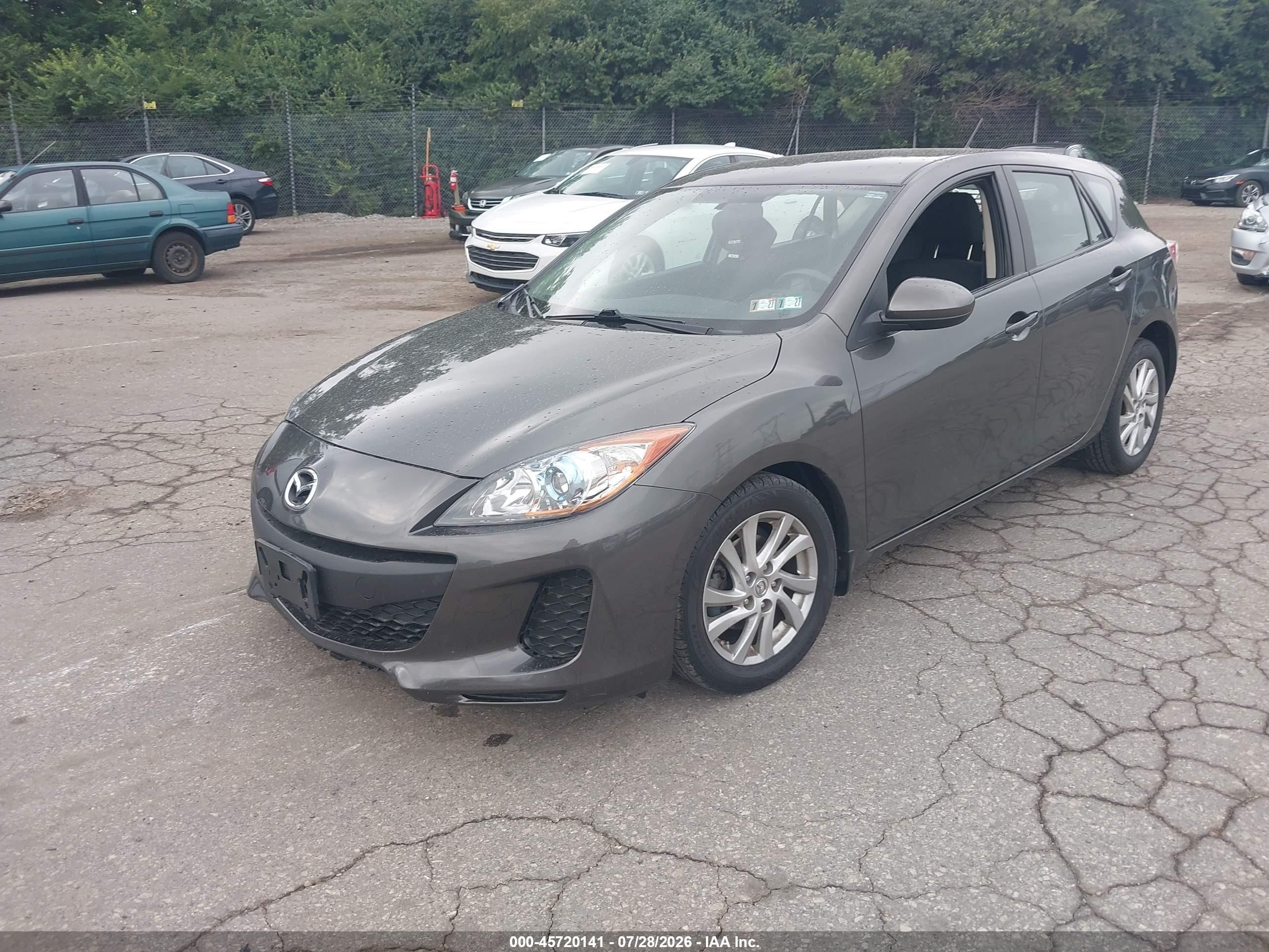 2012 Mazda Mazda3 I Touring Gray vin: JM1BL1L74C1601585
