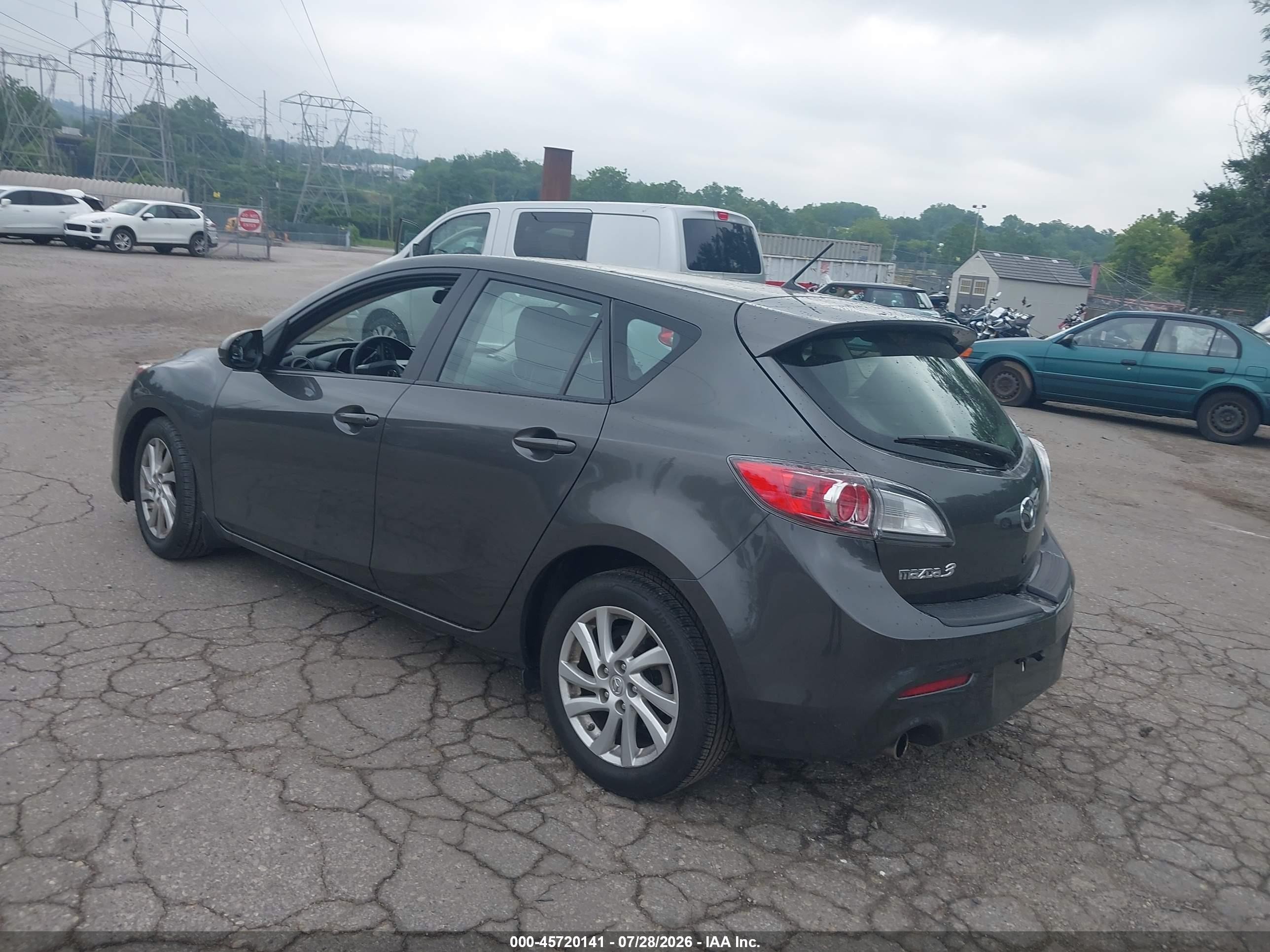 2012 Mazda Mazda3 I Touring Gray vin: JM1BL1L74C1601585