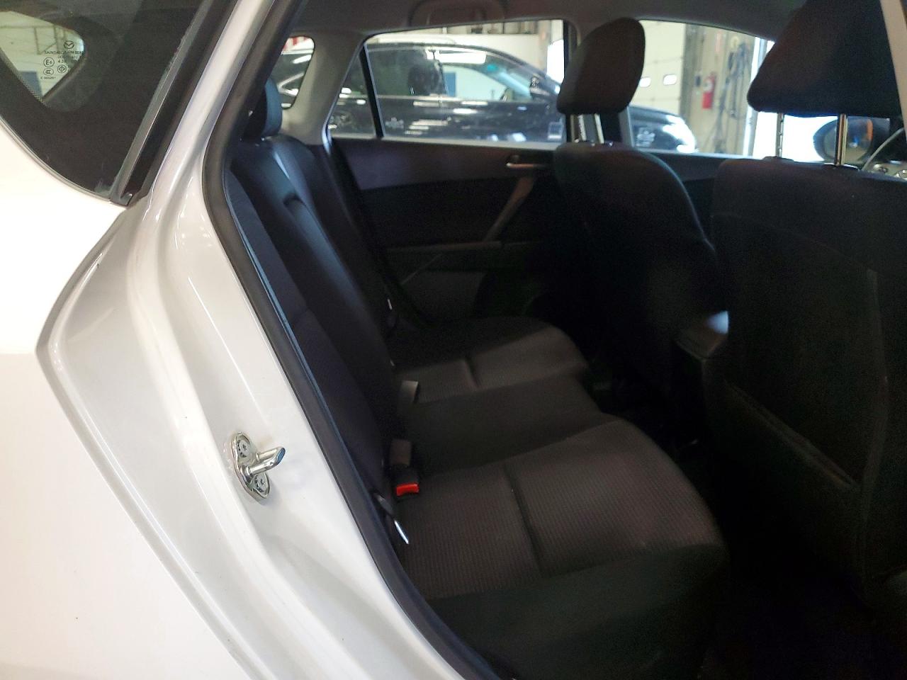 2013 Mazda 3 I White vin: JM1BL1L74D1792930
