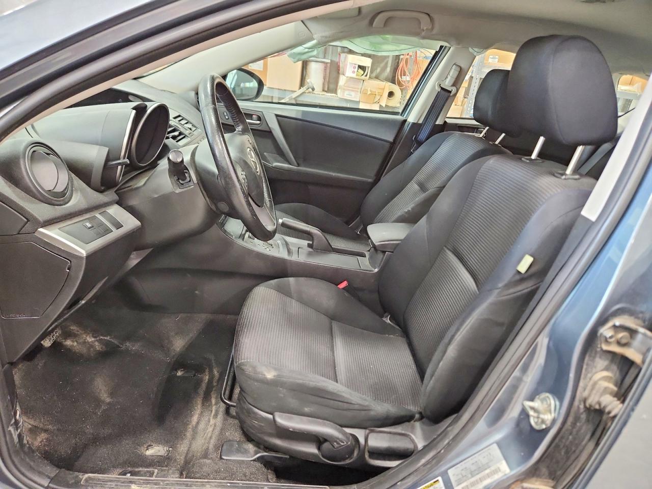 2013 Mazda 3 Blue vin: JM1BL1L75D1720425