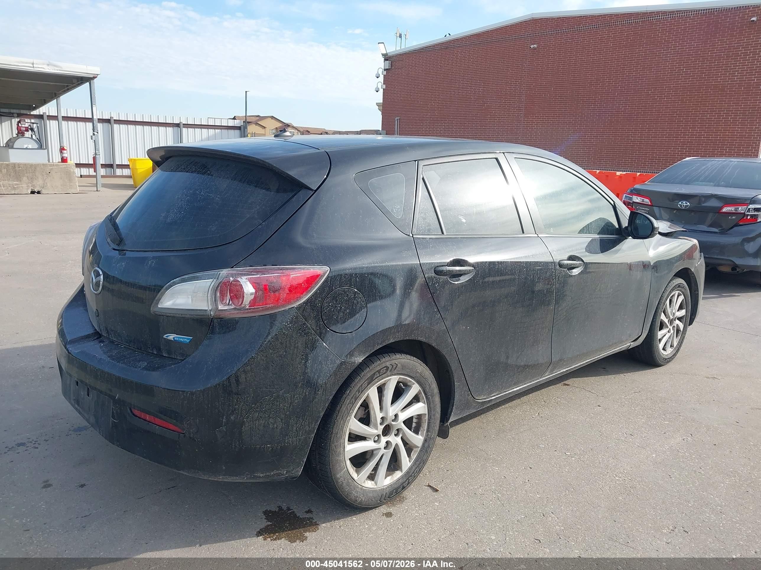 2012 Mazda Mazda3 I Touring Black vin: JM1BL1L76C1663652