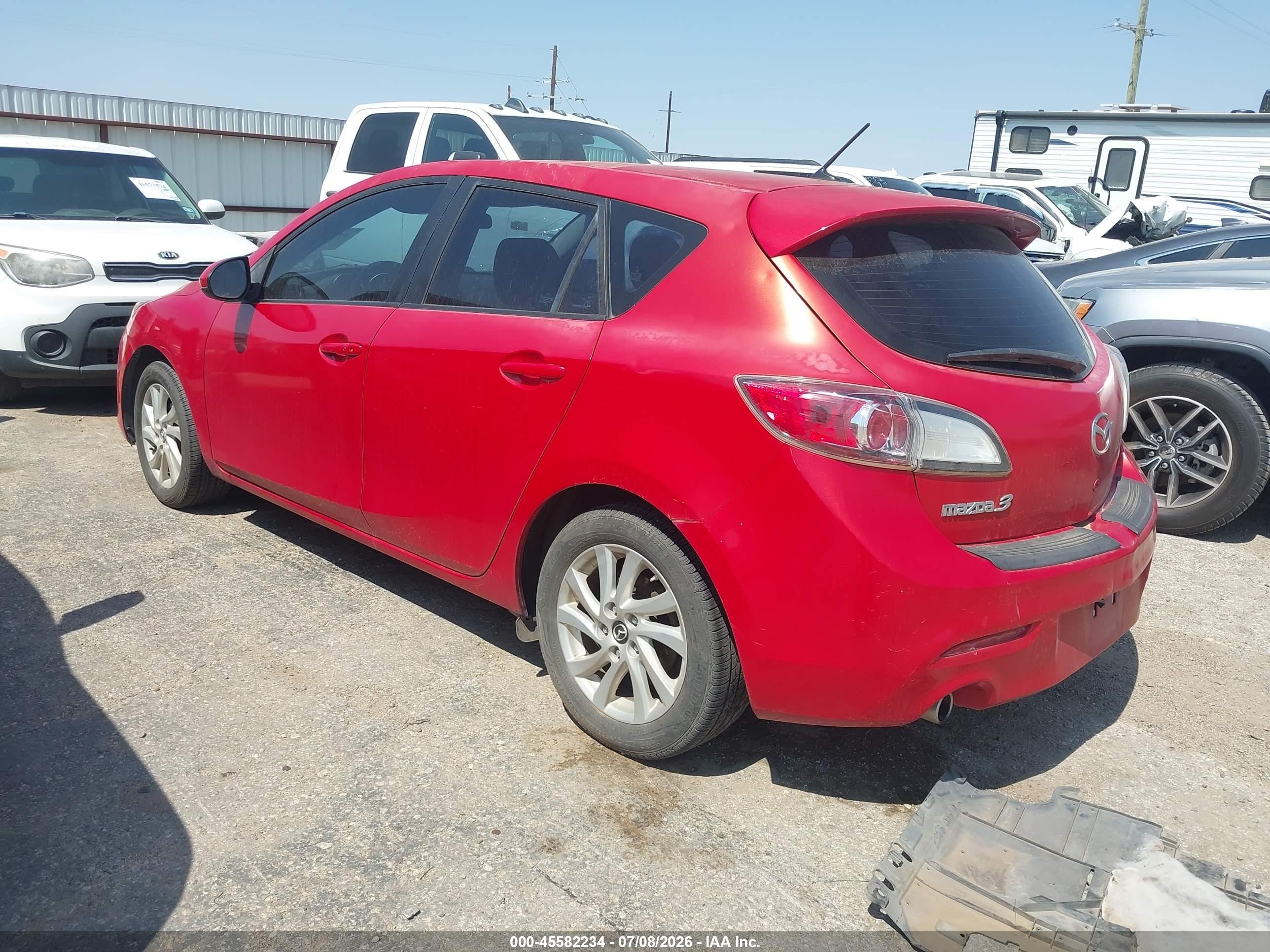 2013 Mazda Mazda3 I Touring Red vin: JM1BL1L76D1720014