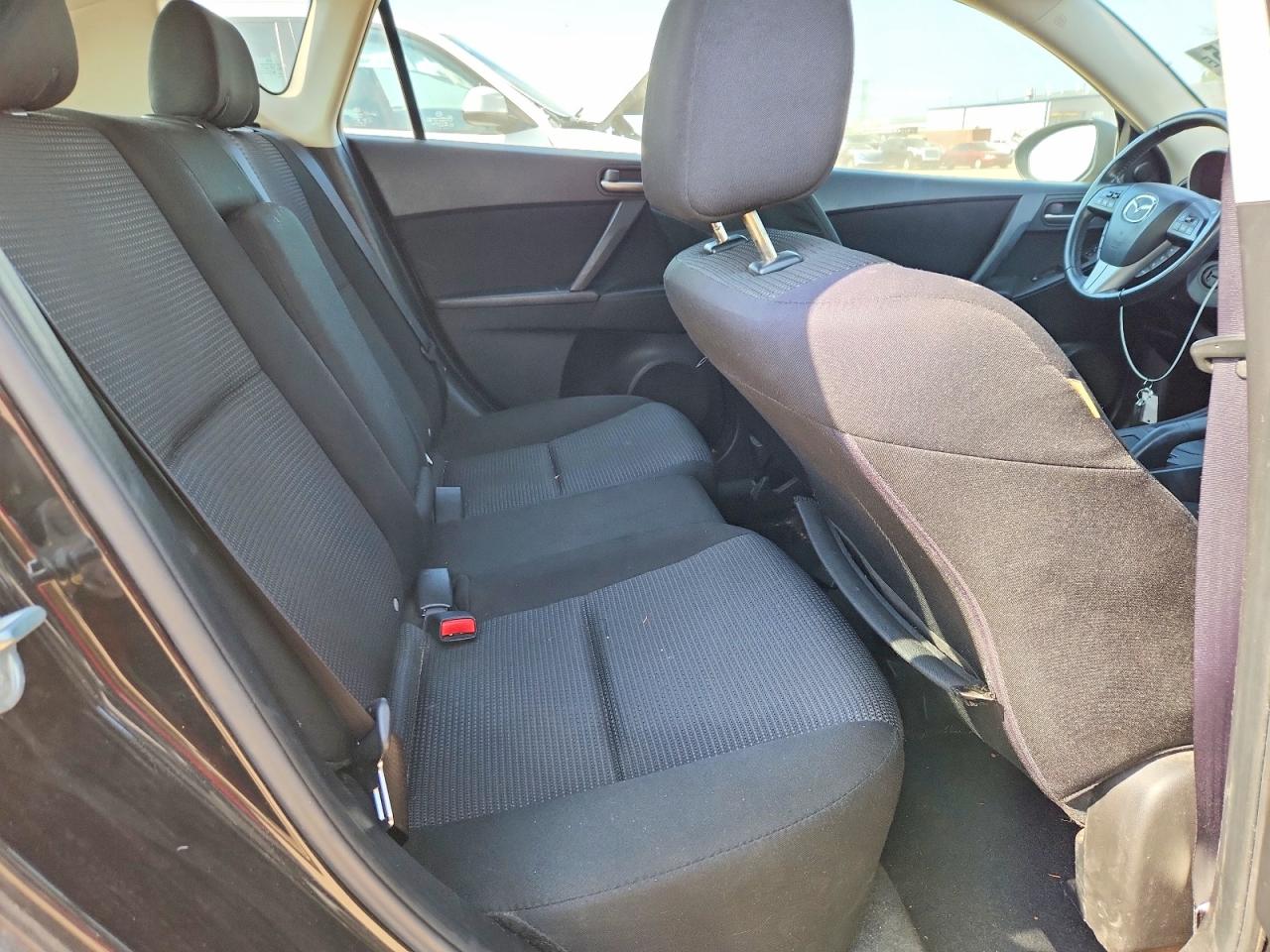 2013 Mazda 3 I Black vin: JM1BL1L76D1805466