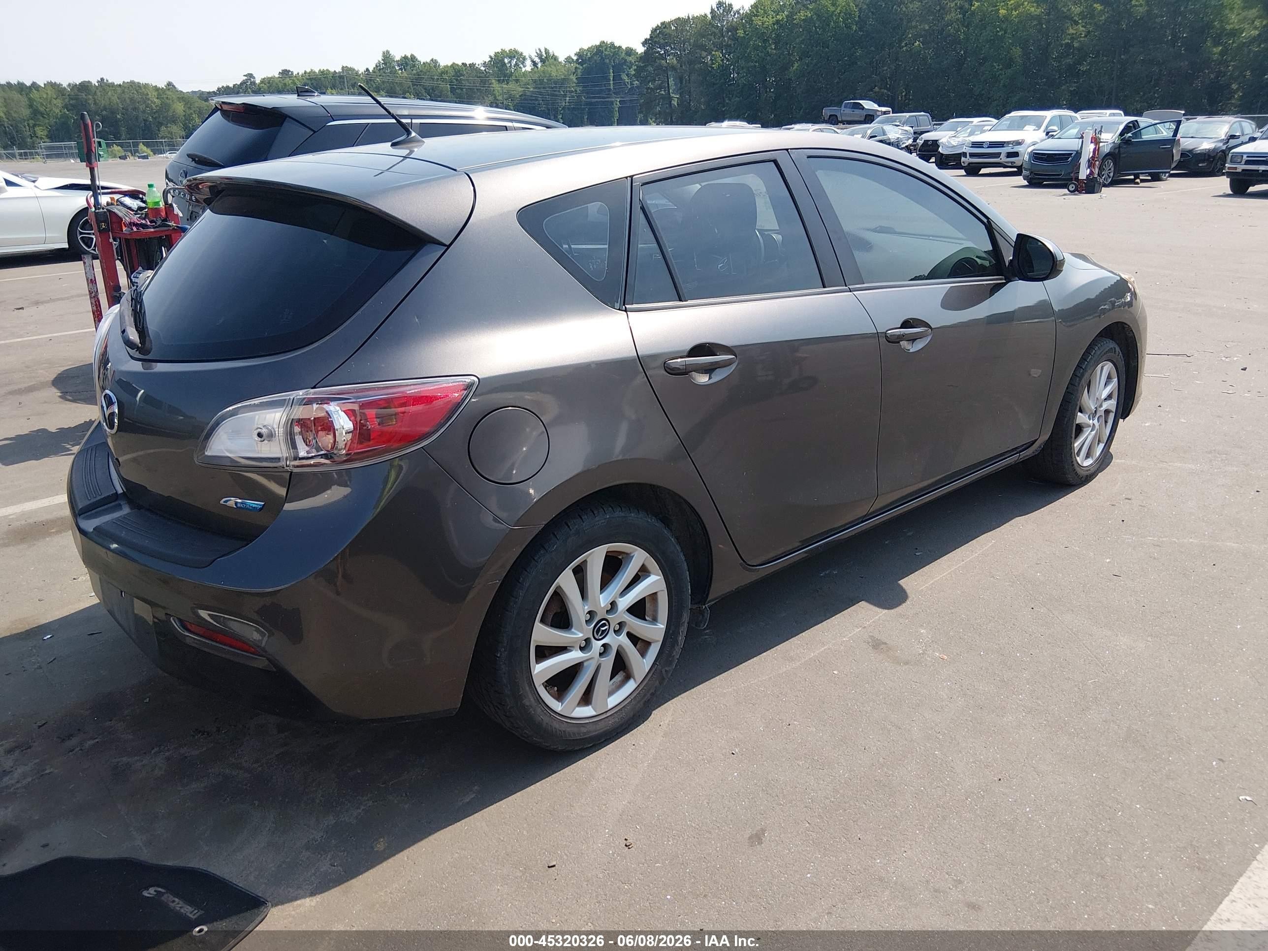 2013 Mazda Mazda3 I Touring Gray vin: JM1BL1L77D1747433