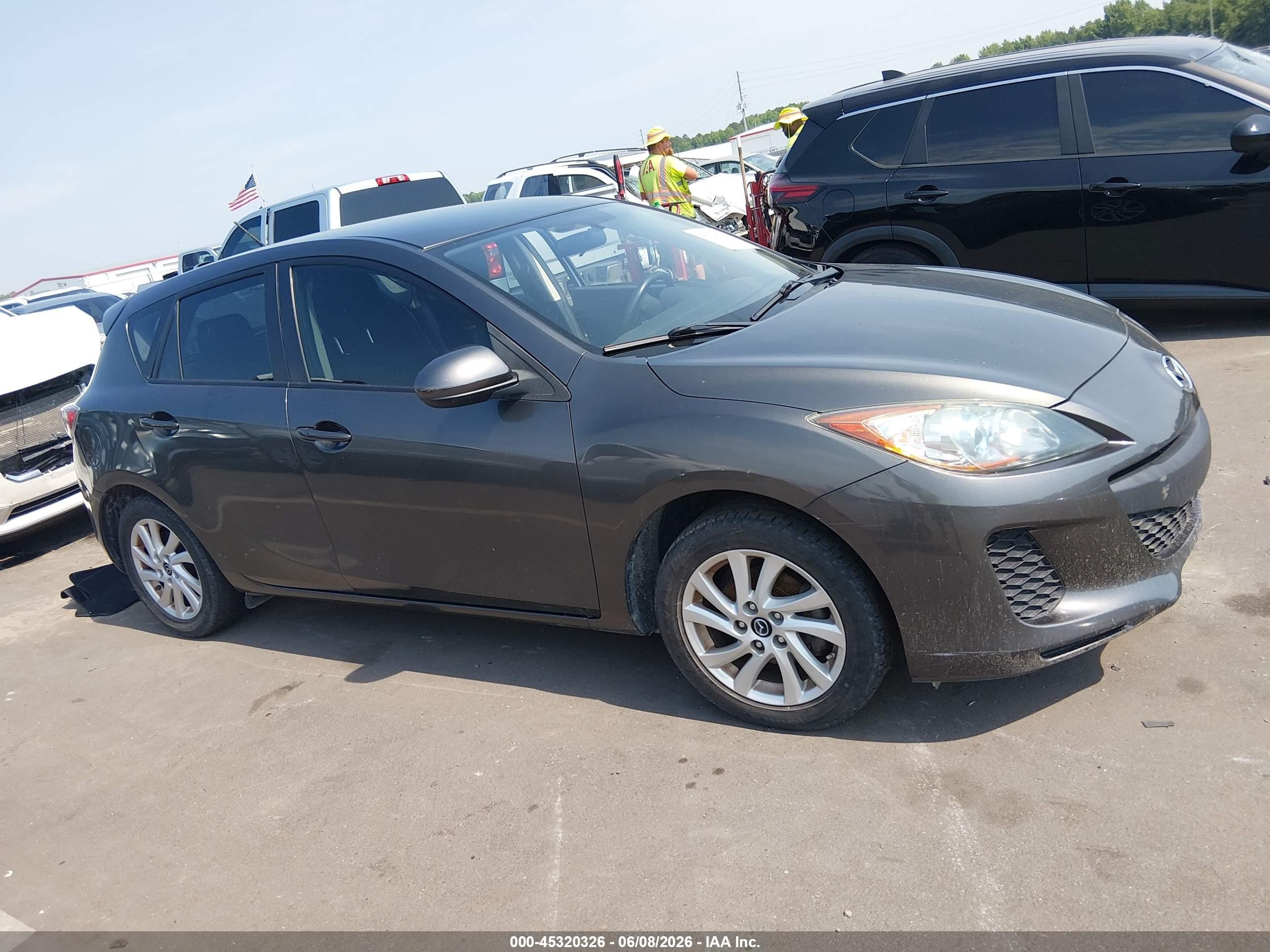 2013 Mazda Mazda3 I Touring Gray vin: JM1BL1L77D1747433