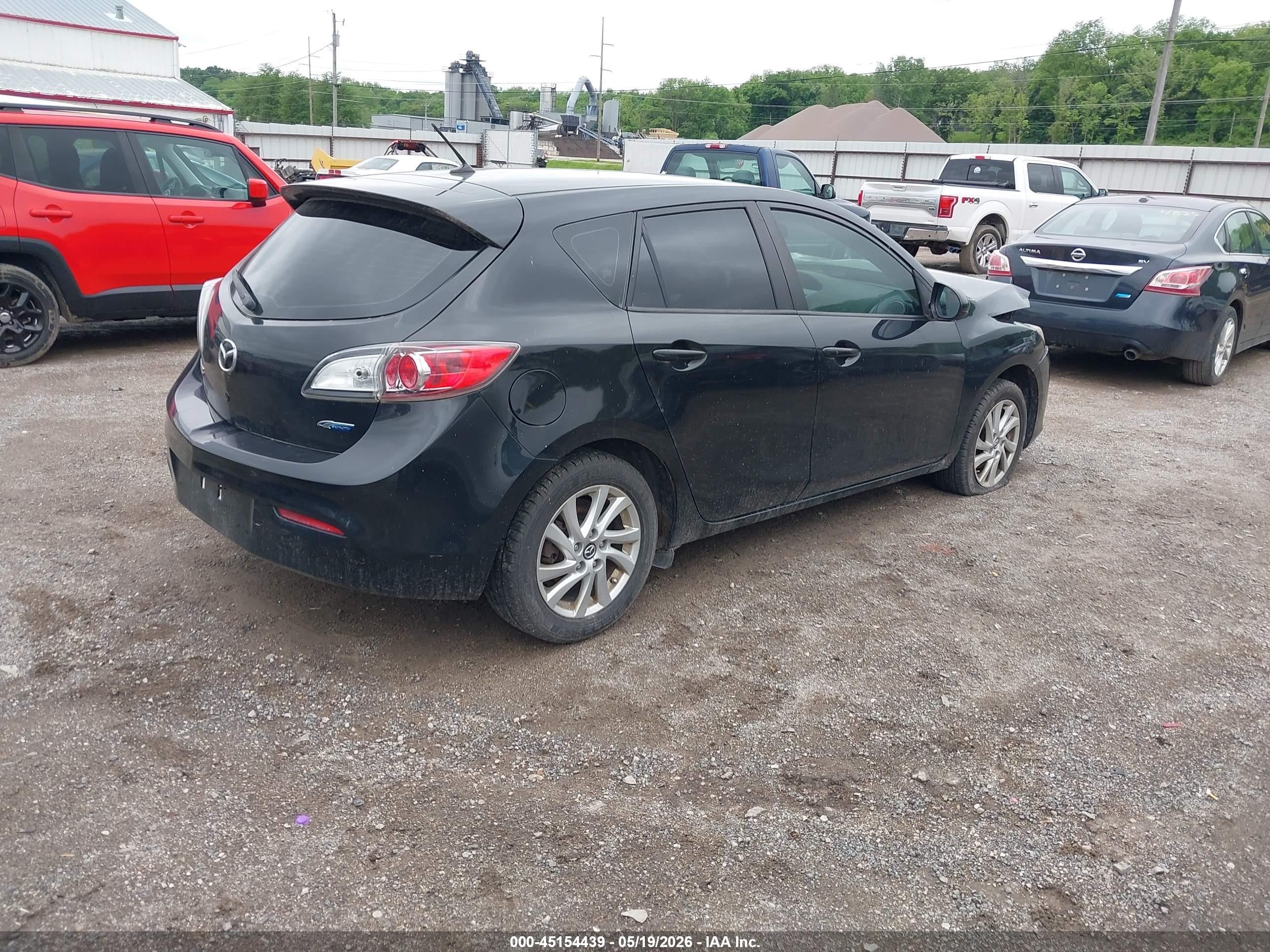 2013 Mazda Mazda3 I Touring Черный vin: JM1BL1L77D1817674
