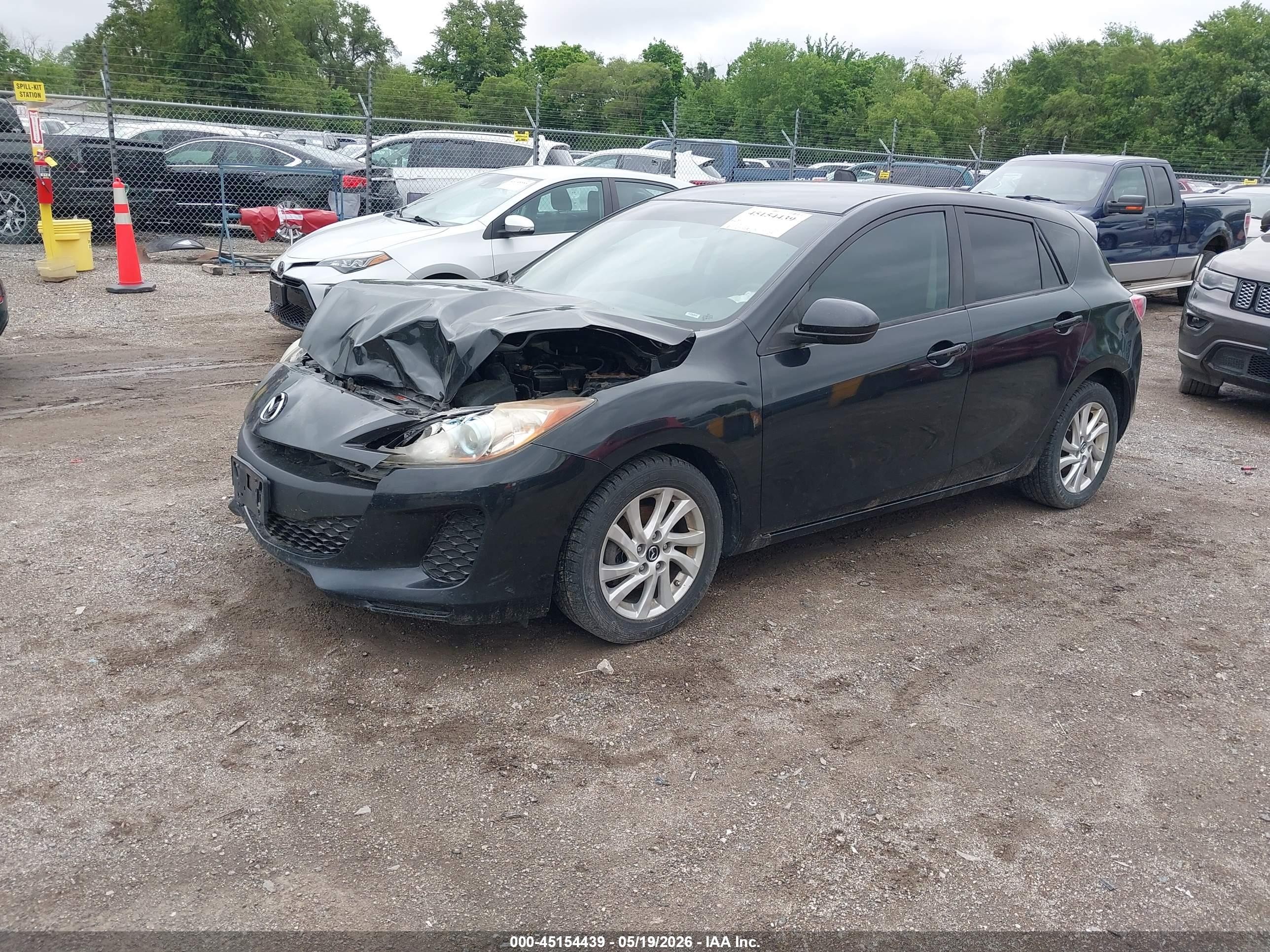 2013 Mazda Mazda3 I Touring Черный vin: JM1BL1L77D1817674